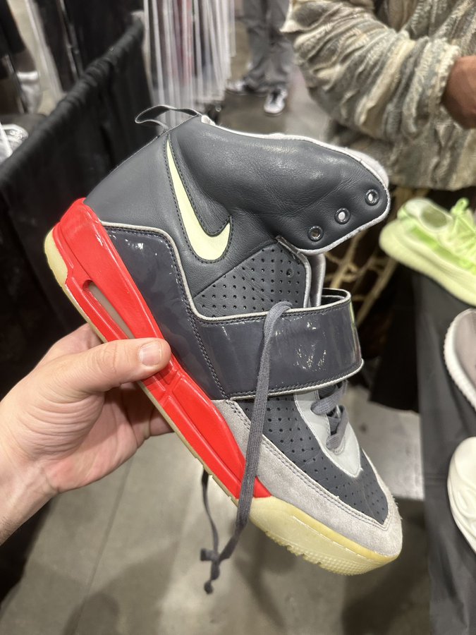 Nike air yeezy