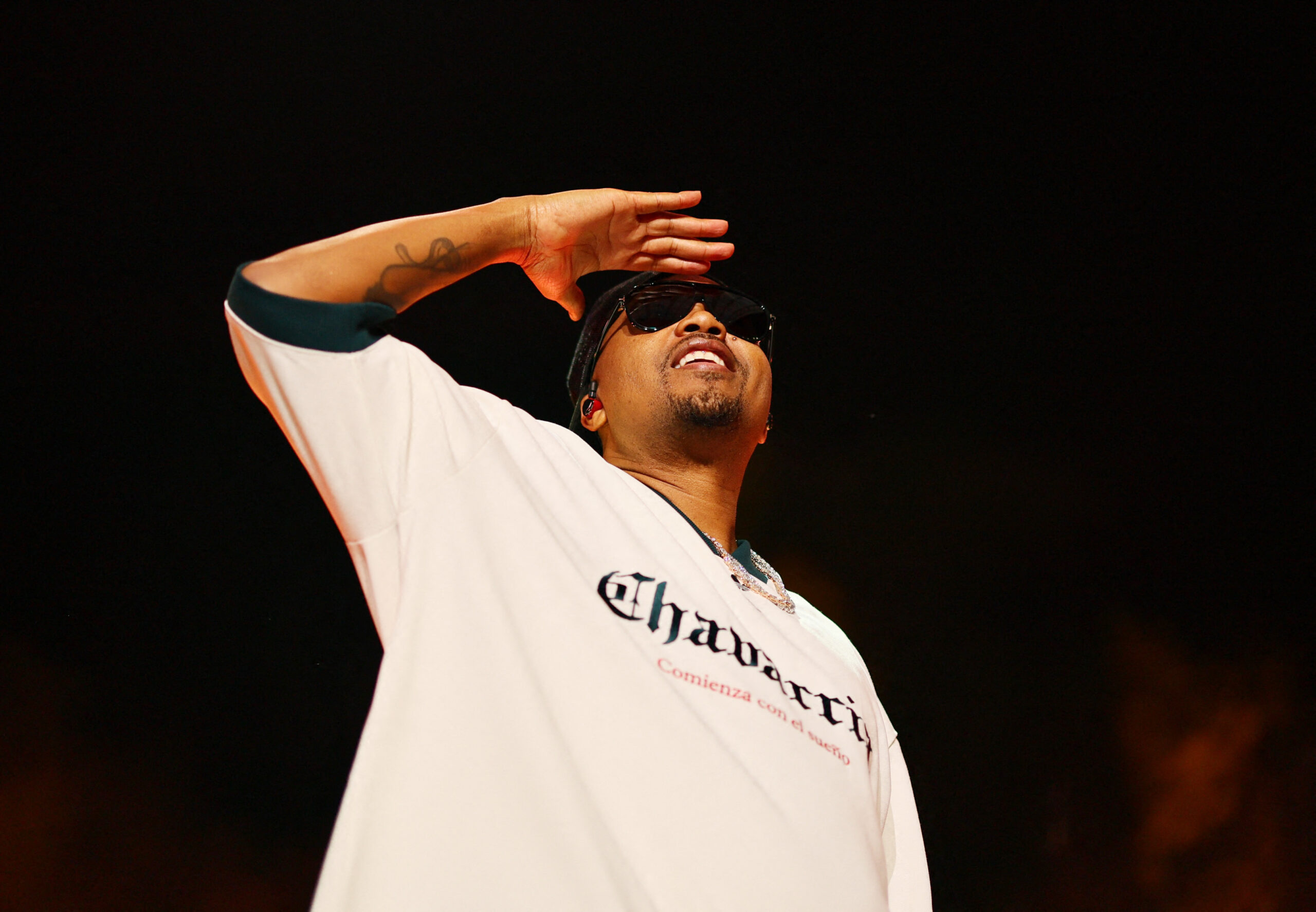 Nas performs on stage 