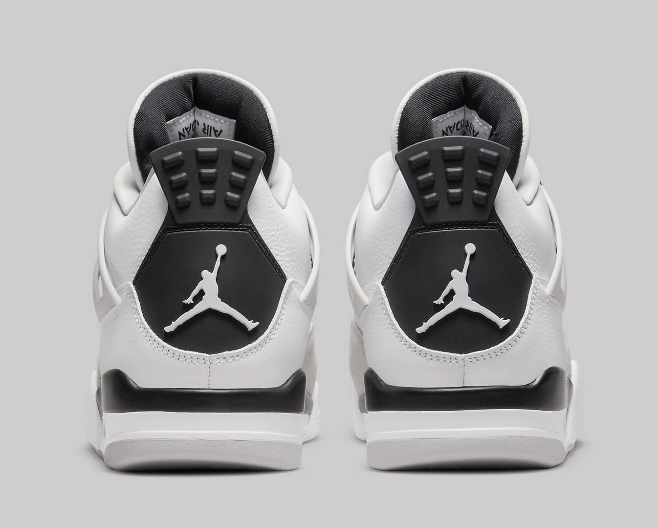 Air Jordan 4 