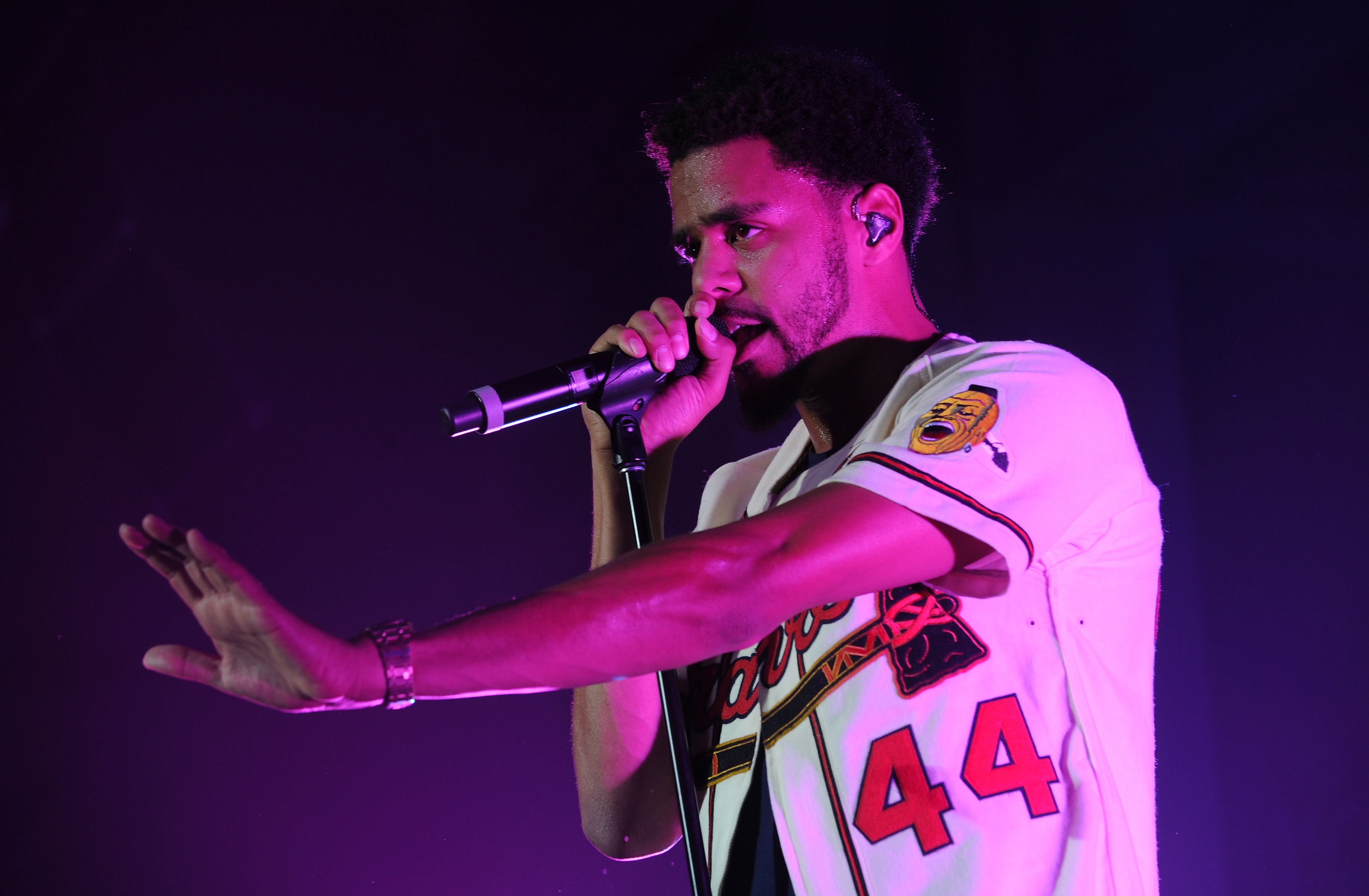 j-cole-shows-up-at-a-fan-s-house-in-dallas-to-play-her-2014-forest