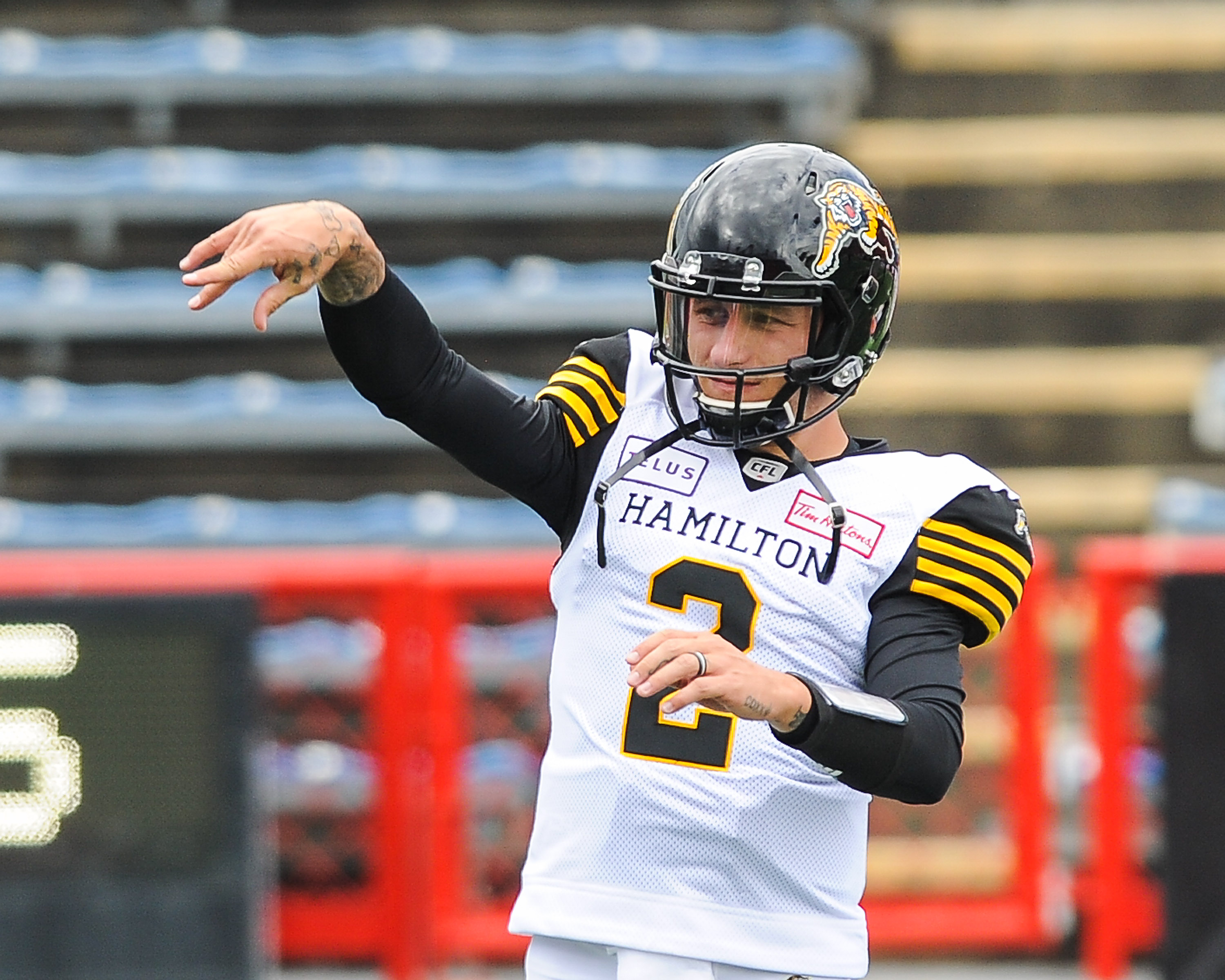 Johnny Manziel offered chance to work out for AAF teams following CFL ban