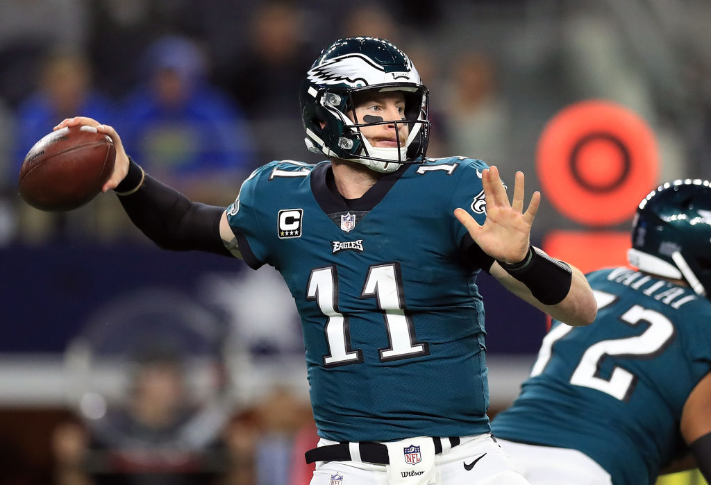 Carson Wentz tosses 3 touchdowns, Philadelphia Eagles beat Bears 31-3