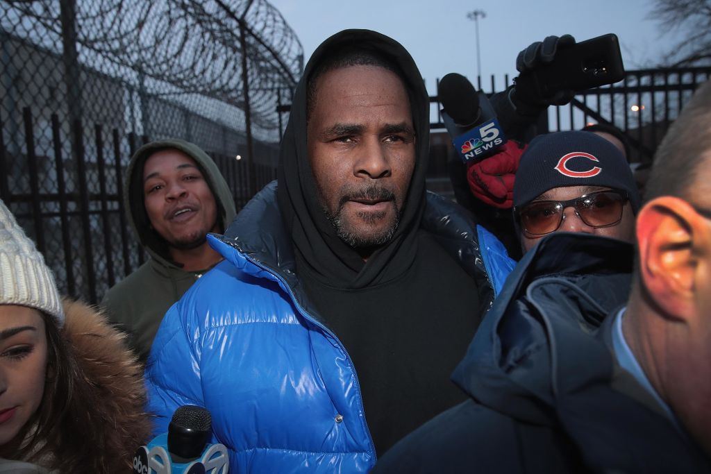 R. Kelly Beaten Up By Inmate: Report