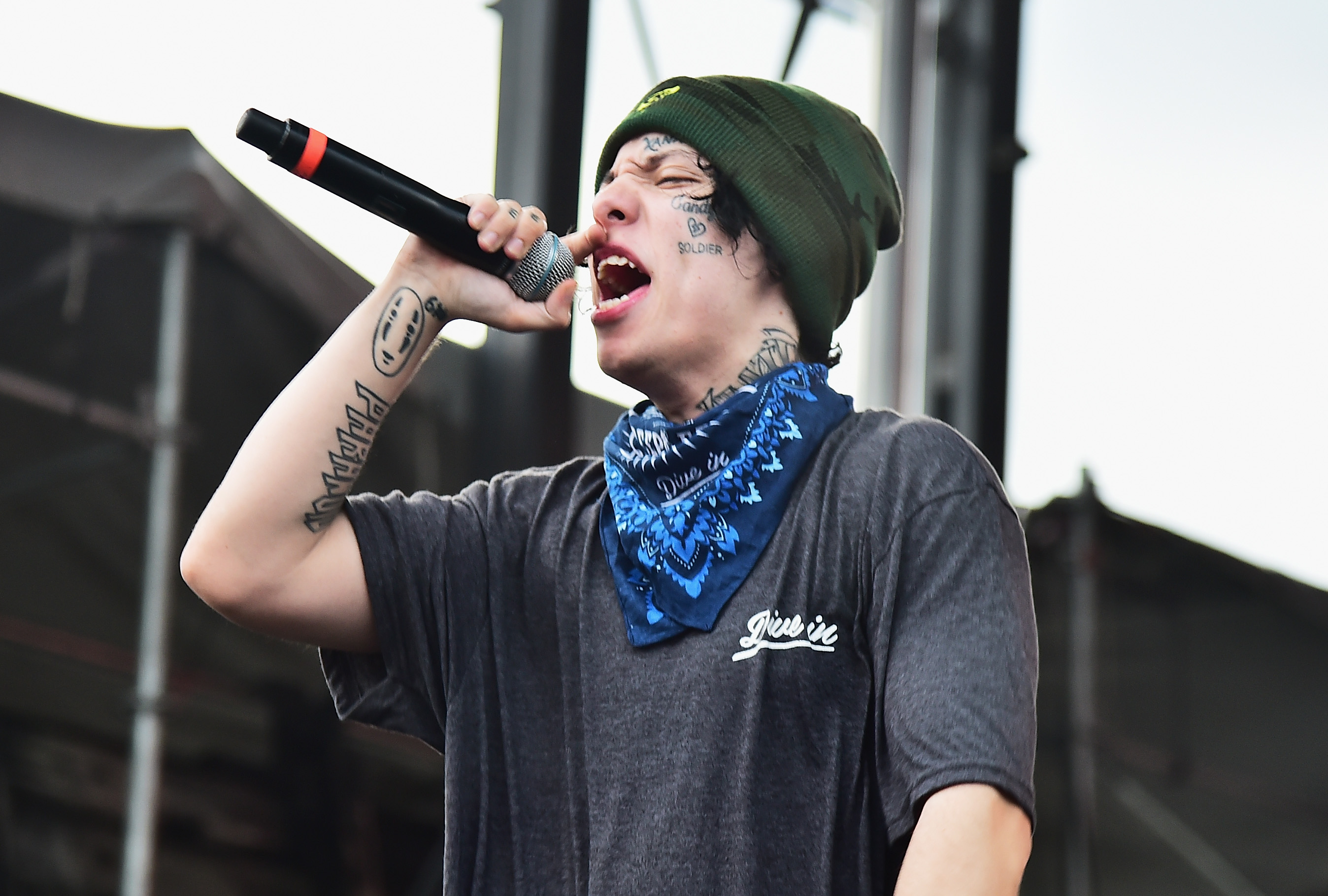 Lil Xan Expecting His First Child With Girlfriend Annie Smith