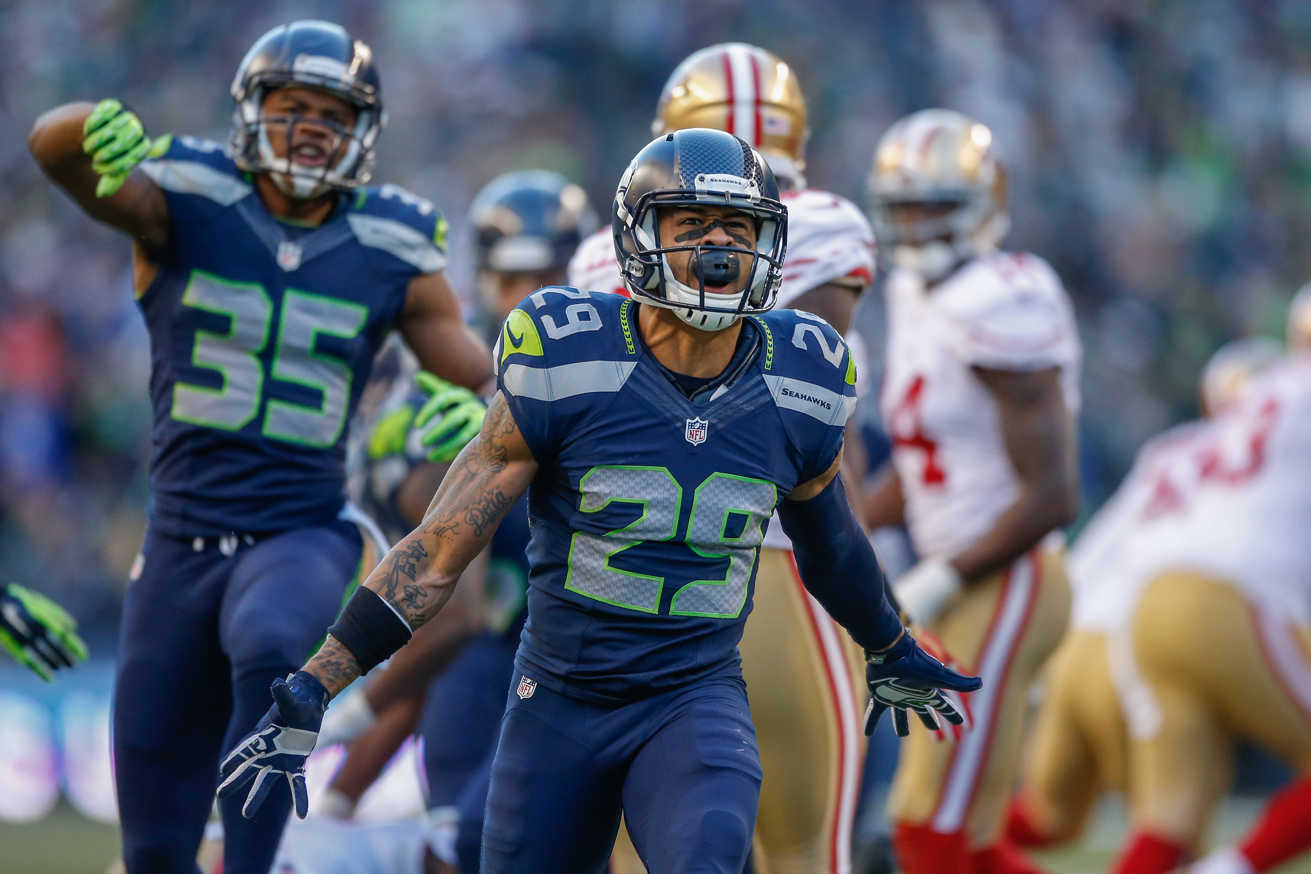 Earl Thomas' Air Jordan 12 'Seattle Seahawks' PE Cleats