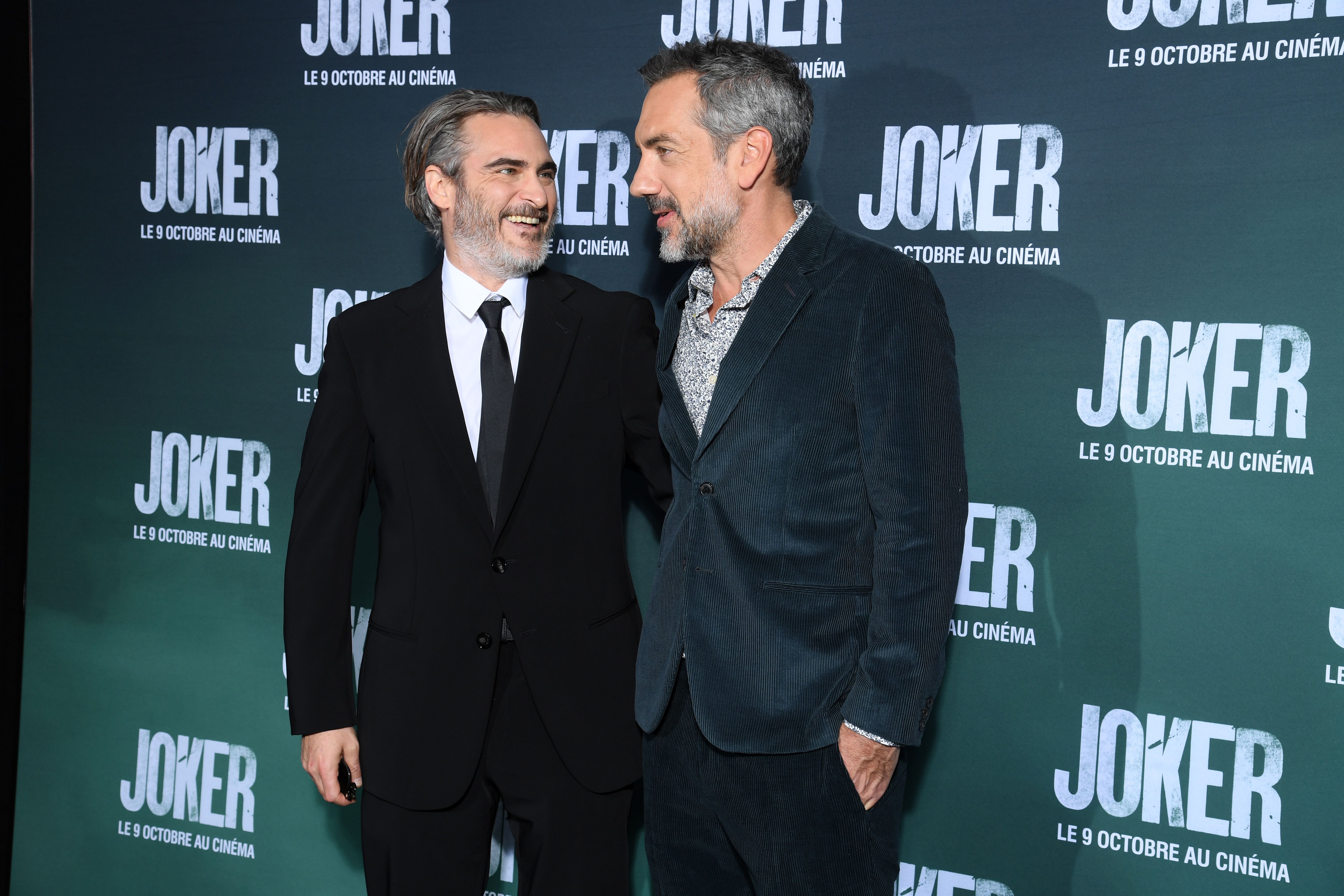“Joker” Viewer Spooks Audience By Clapping & Screaming During Film