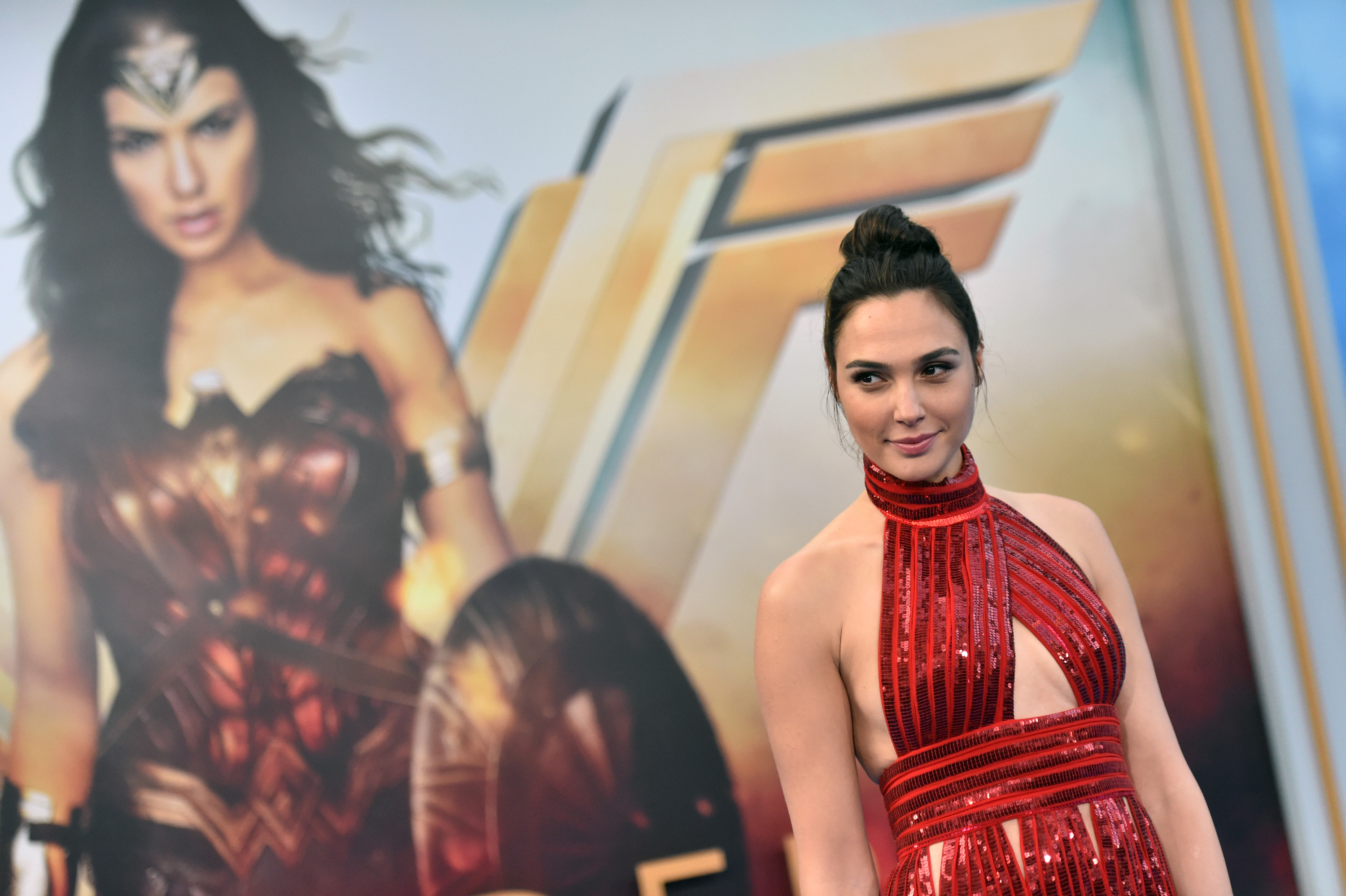 Lynda Carter's Wonder Woman series drops on HBO Max ahead of new movie  premiere