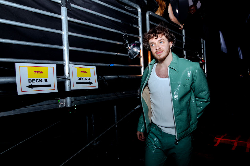 Review: 'First Class' rapper Jack Harlow proves to be humble and cocky in  Minneapolis concert