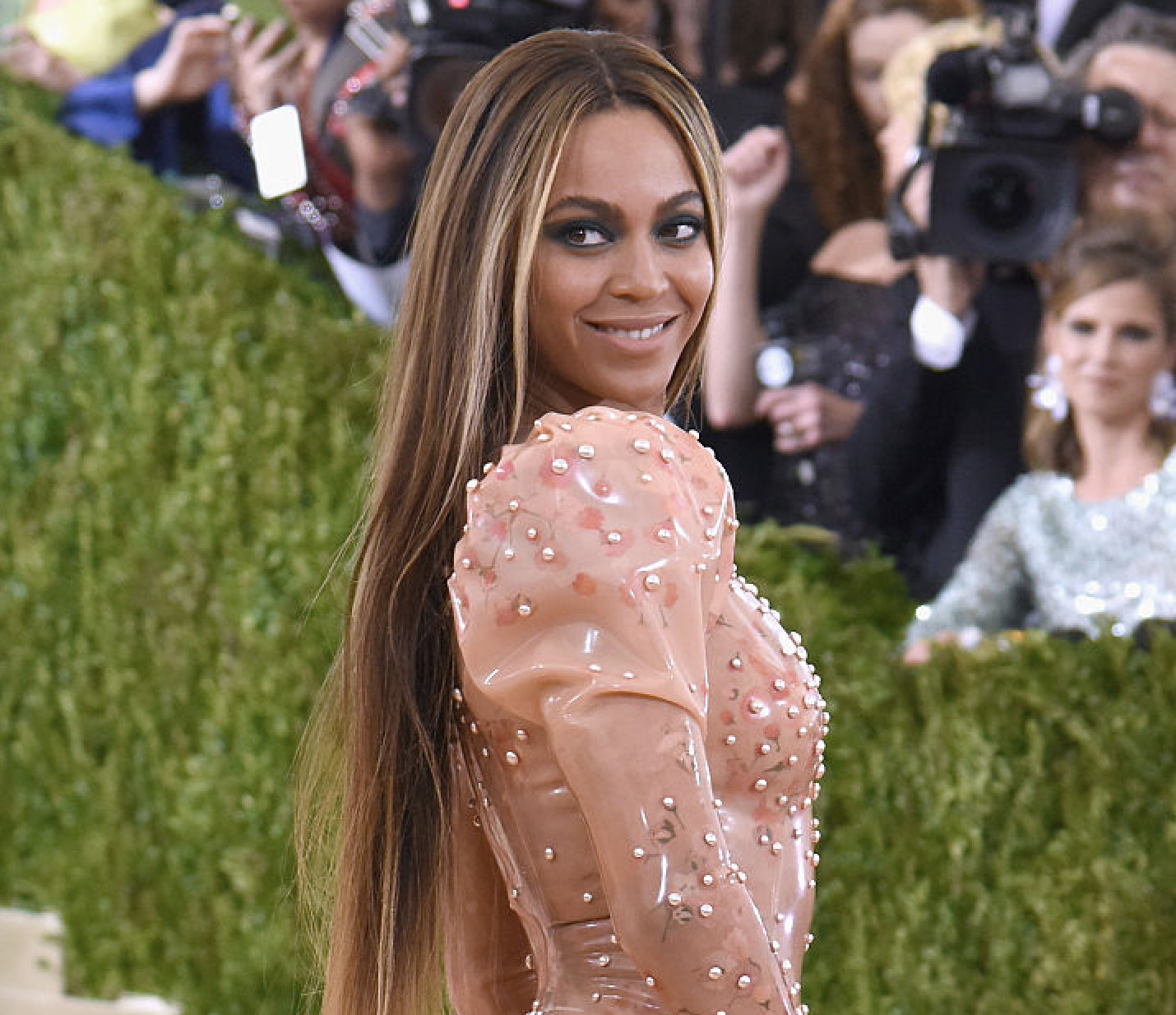 See Beyoncé in a Tan Jacket at Super Bowl 2022