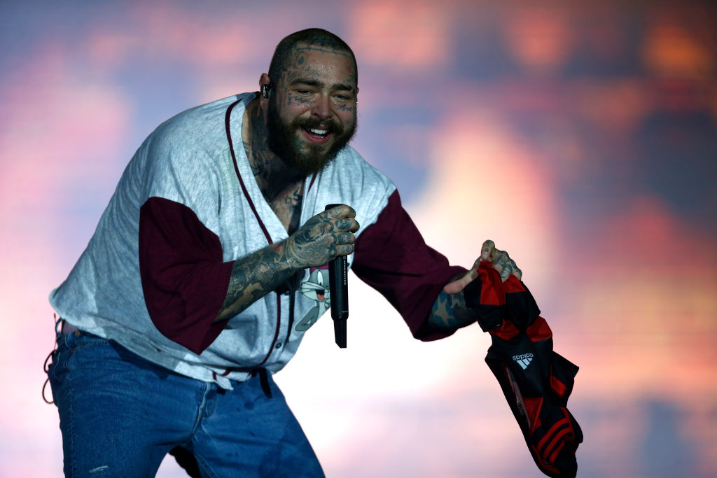Post Malone Dances The Pain Away Onstage After Bruising His Ribs