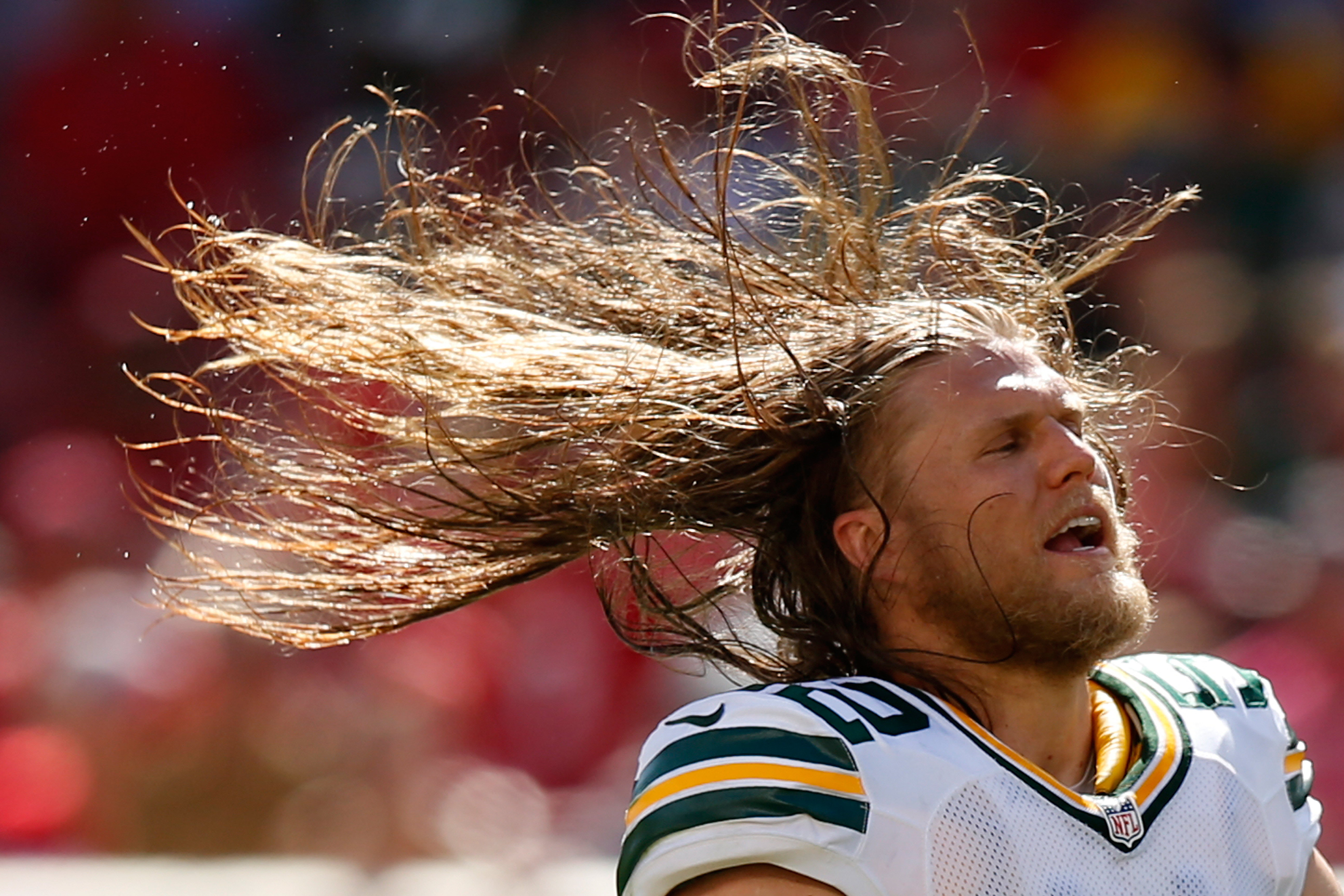 Controversial Clay Matthews Penalty Featured on Sports Illustrated Cover