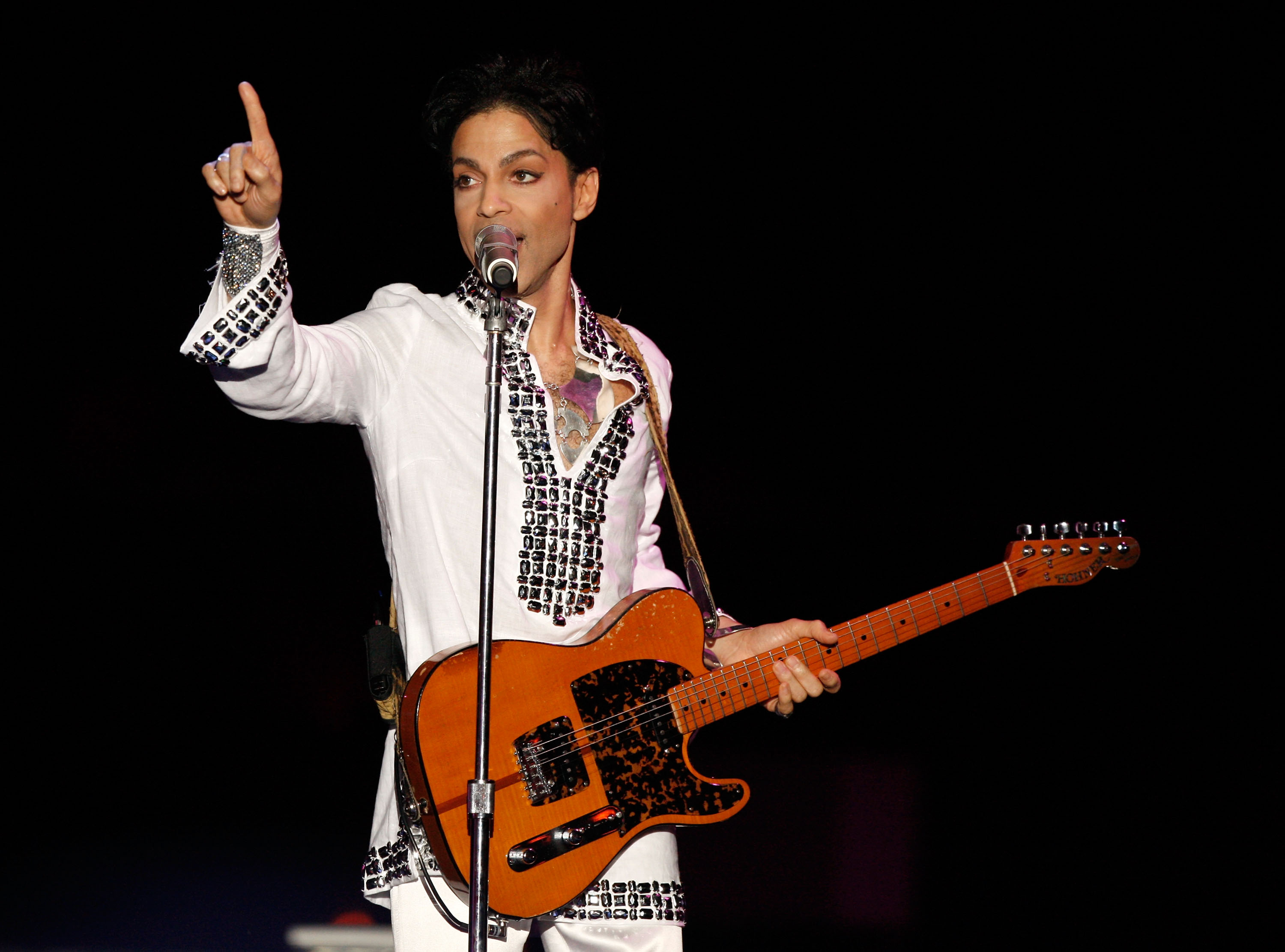 Prince’s Family Claims His Estate Has Not Paid Them A Cent