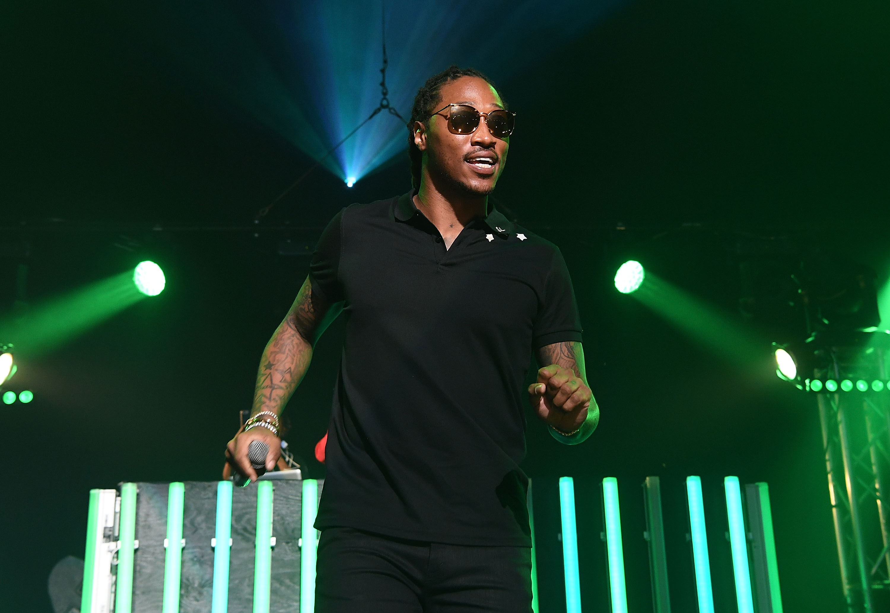 Future Accuses Fan Of Clout Chasing; Says He’ll Never Comment To Fans On IG Again