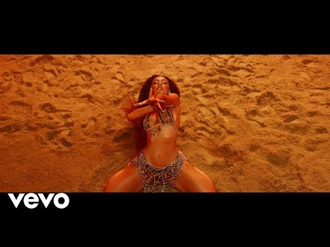 Doja Cat Shows Off Her Impressive Dance Moves In The Music Video For “Woman”