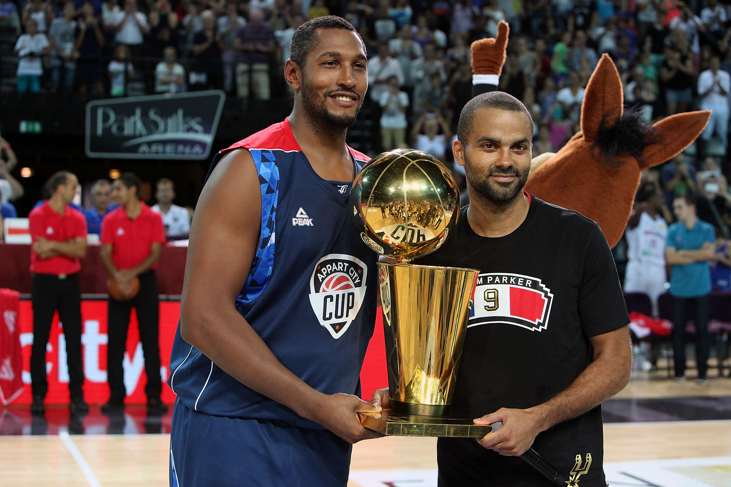 Tony Parker Wants To Play 20 NBA Seasons, With Or Without Spurs