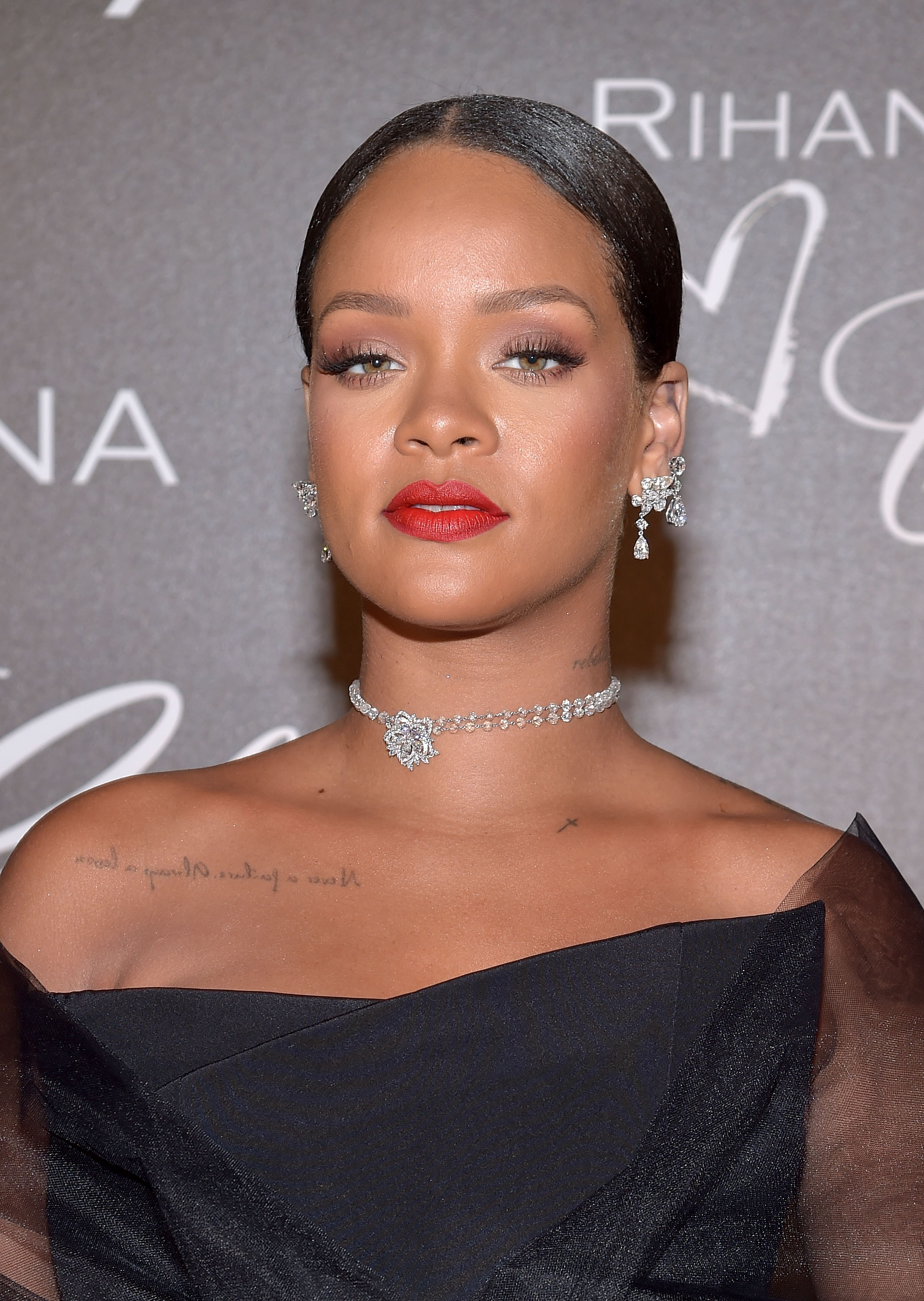 Rihanna Named Best Selling Digital Artist Of AllTime