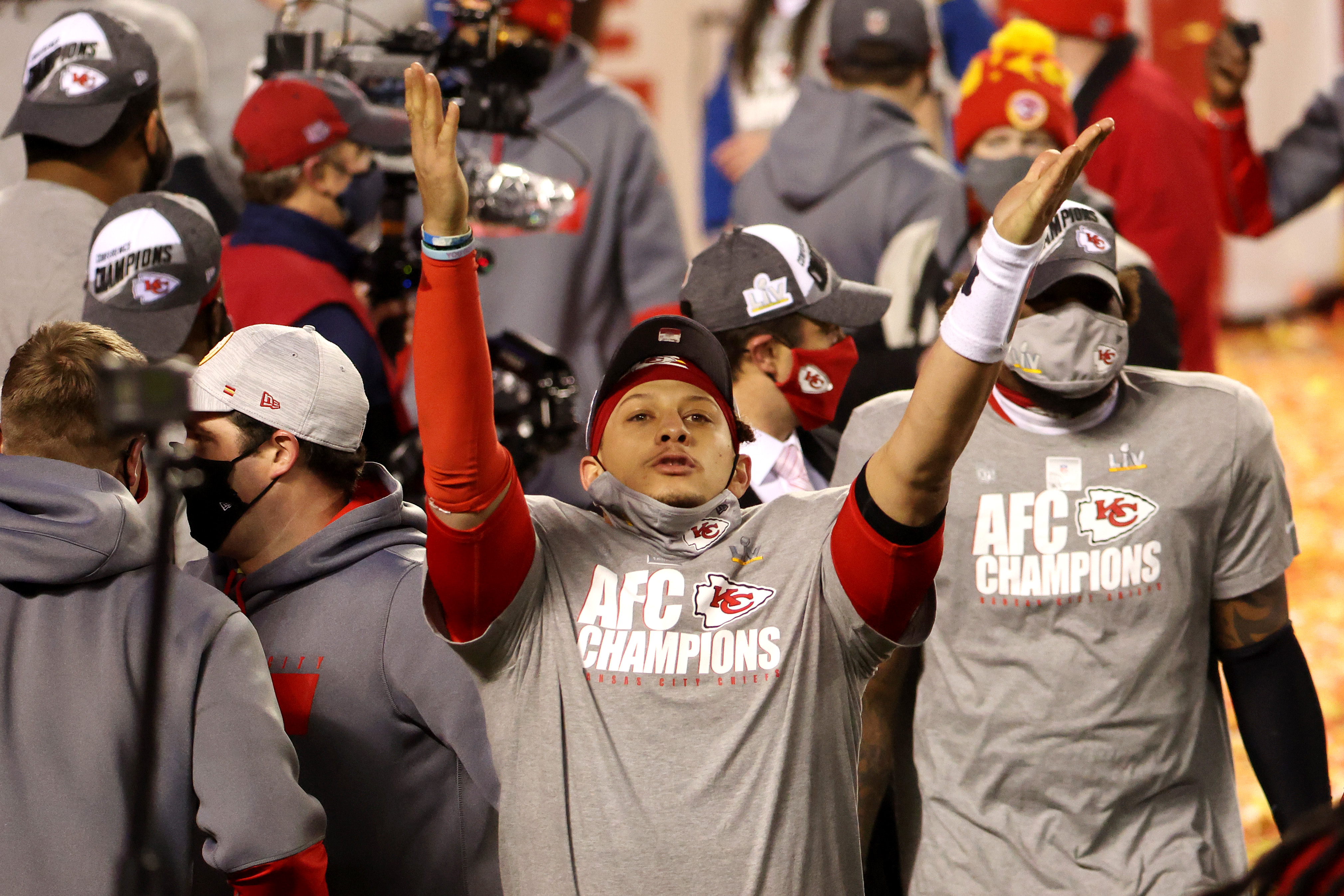 Chiefs defeat Bills in AFC title game, advance to Super Bowl LV