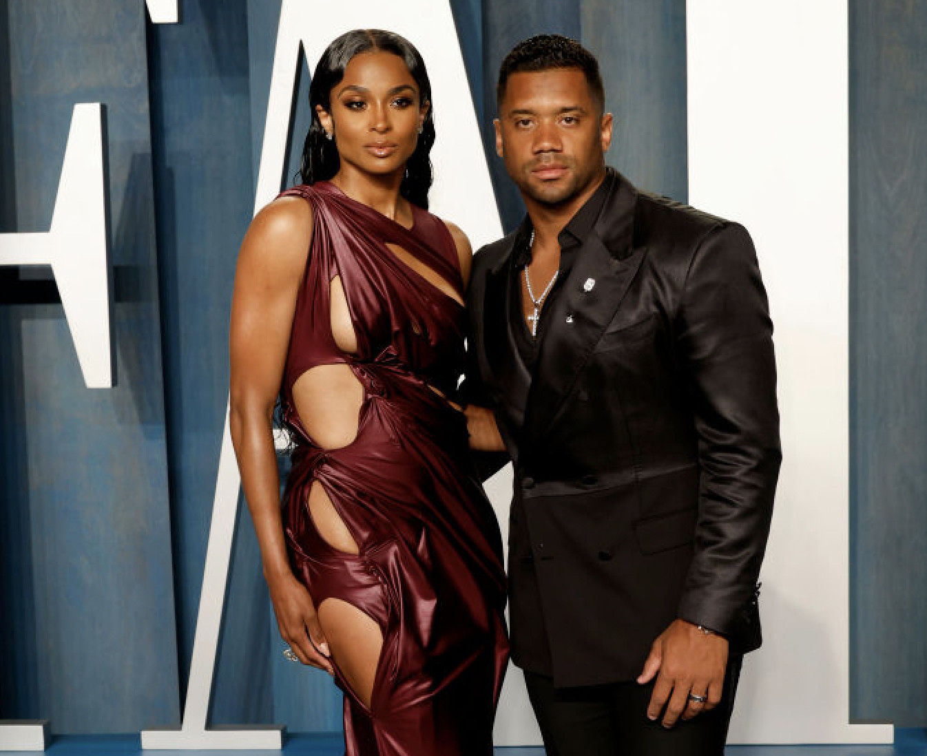 IN PHOTOS: Russell Wilson, wife Ciara hit up Oscars party with