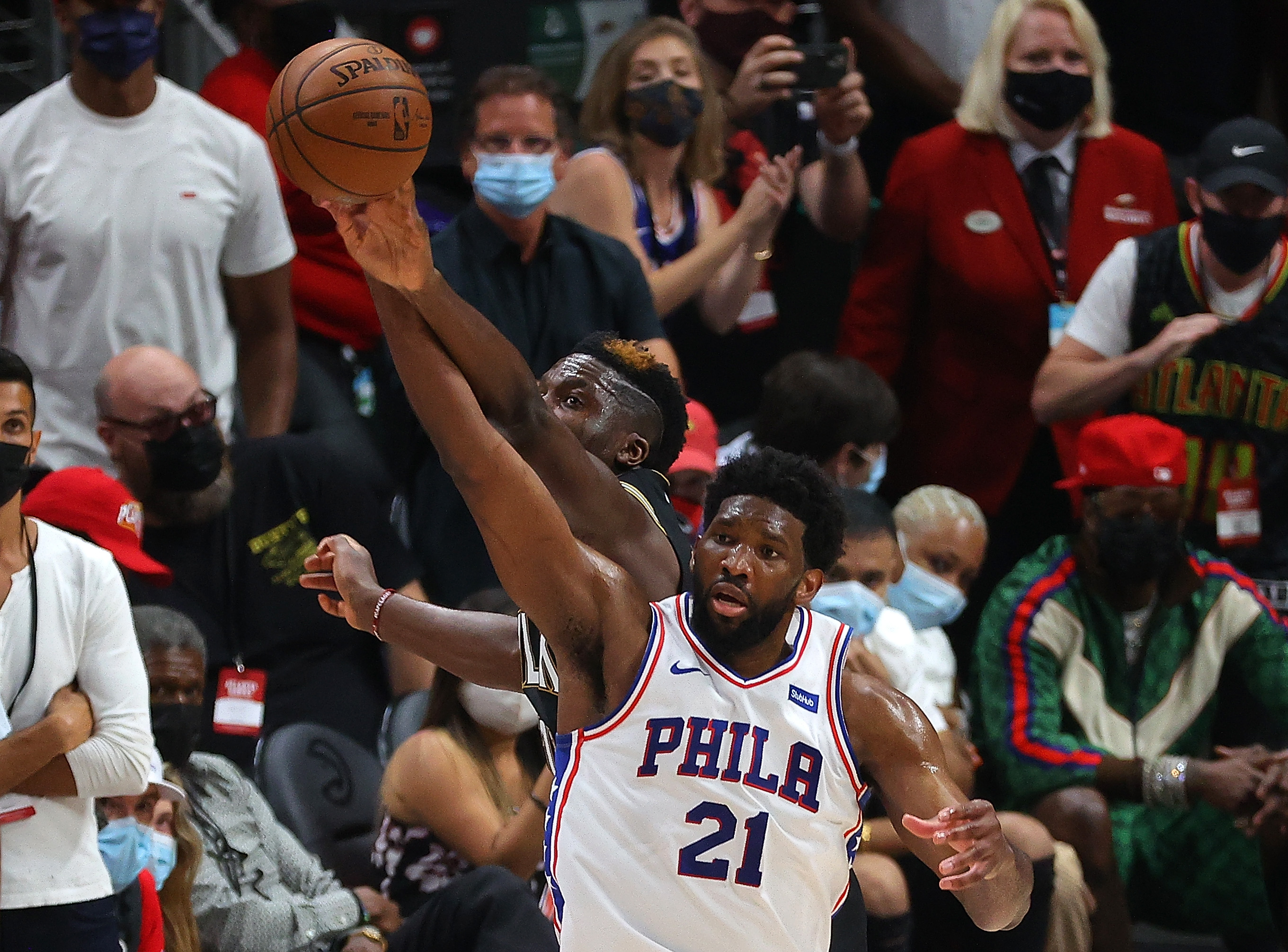 Philadelphia 76ers sell first NBA jersey advertisement to StubHub