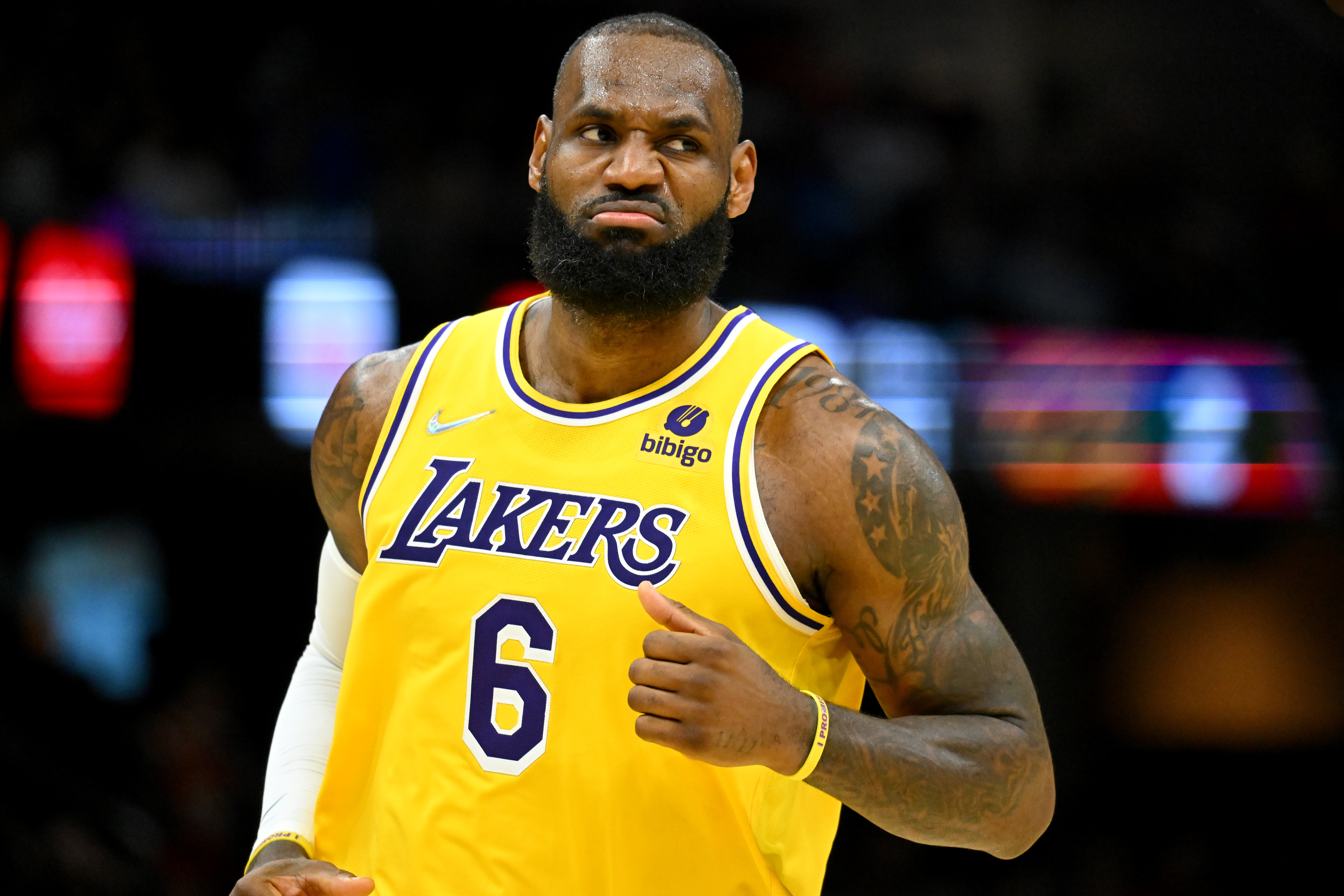 LeBron James' Latest Workout Will Excite Lakers Fans