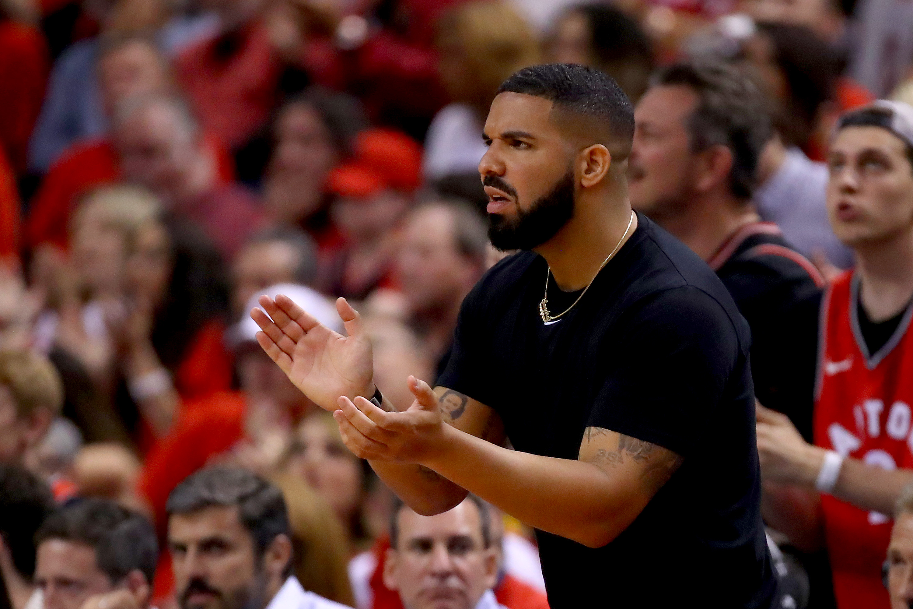 Drake Creates Kobe Bryant Tribute At His Indoor Basketball Court