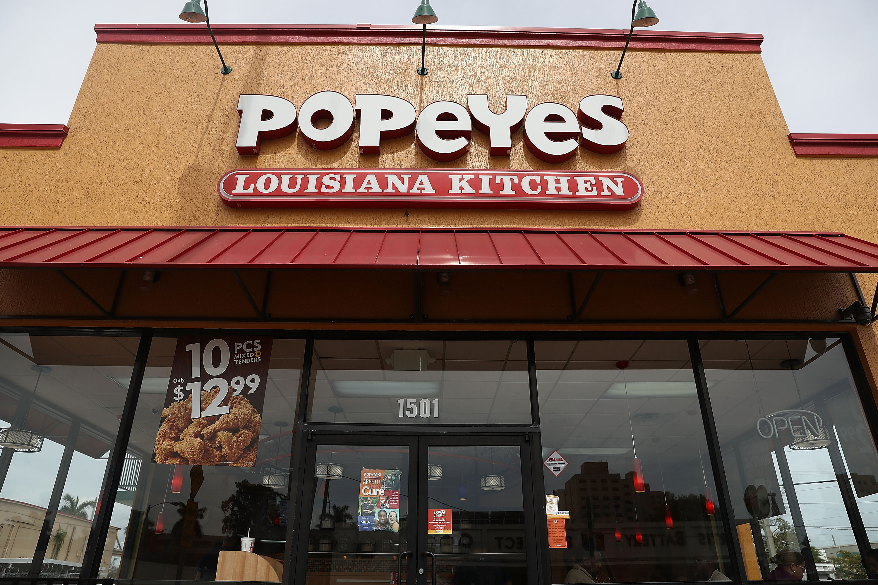 Popeyes Chicken Sandwich Returns And Sparks Plethora Of Twitter Memes