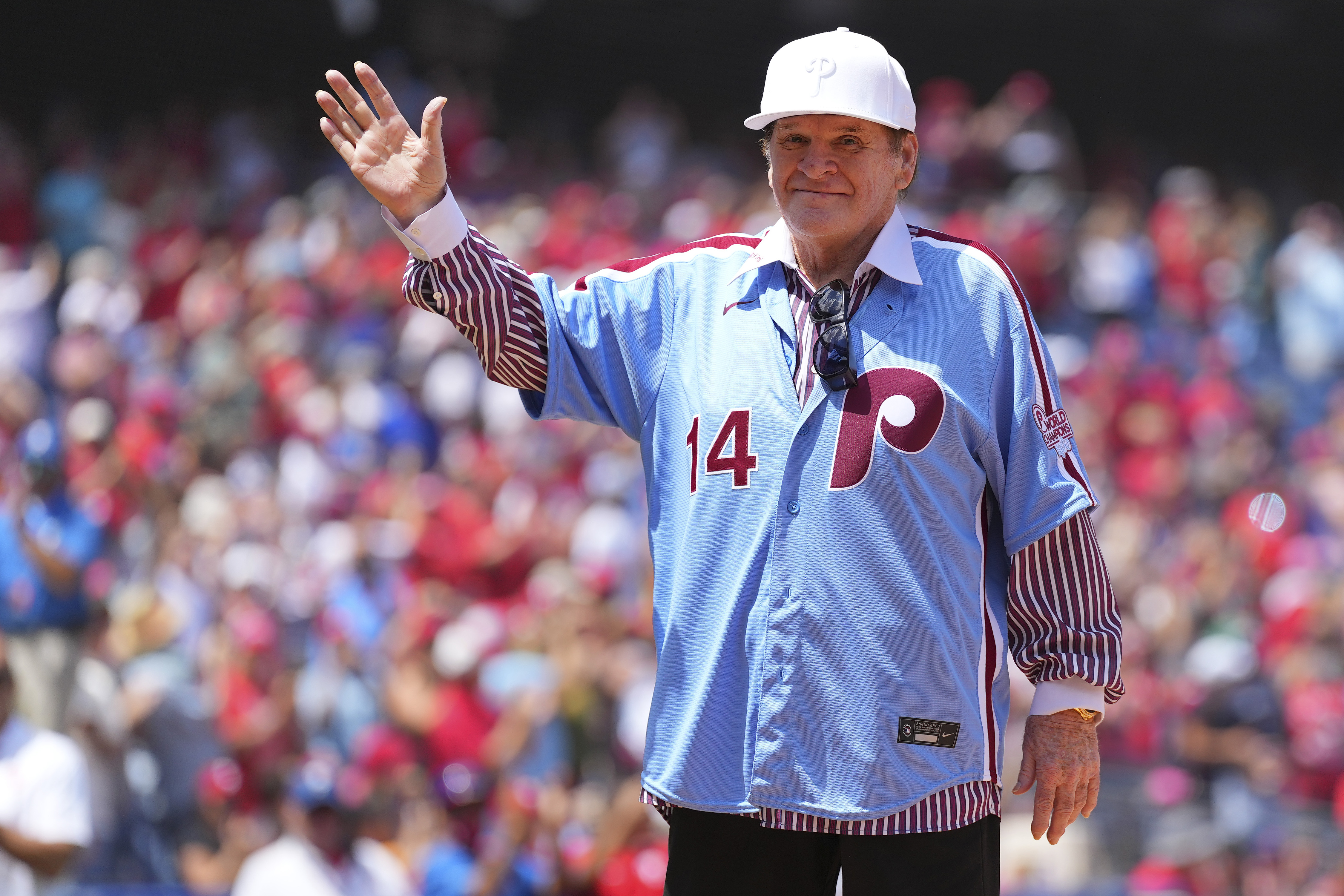 Pete Rose shouldn't be invited to the Phillies Alumni Weekend