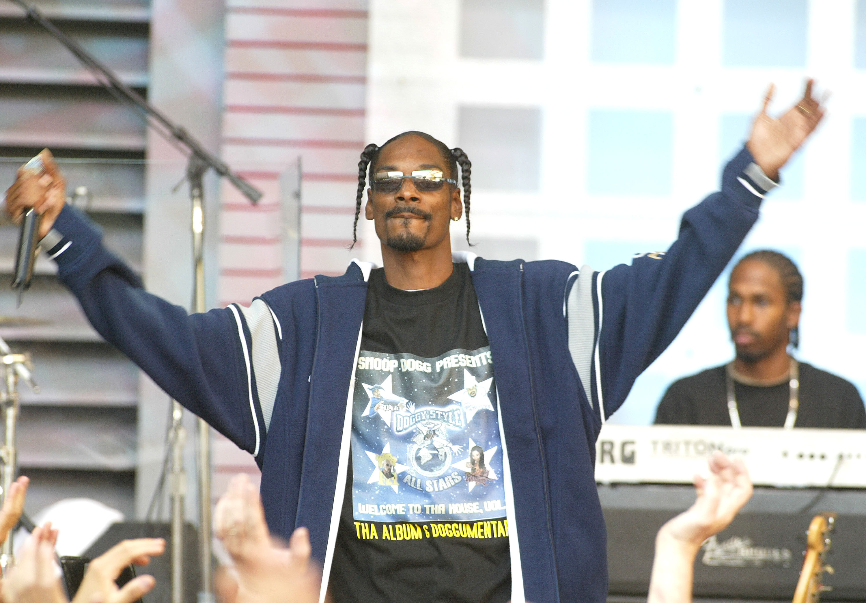 Snoop Dogg Revisits 'Up In Smoke' Tour With Eminem, Dr. Dre & Ice