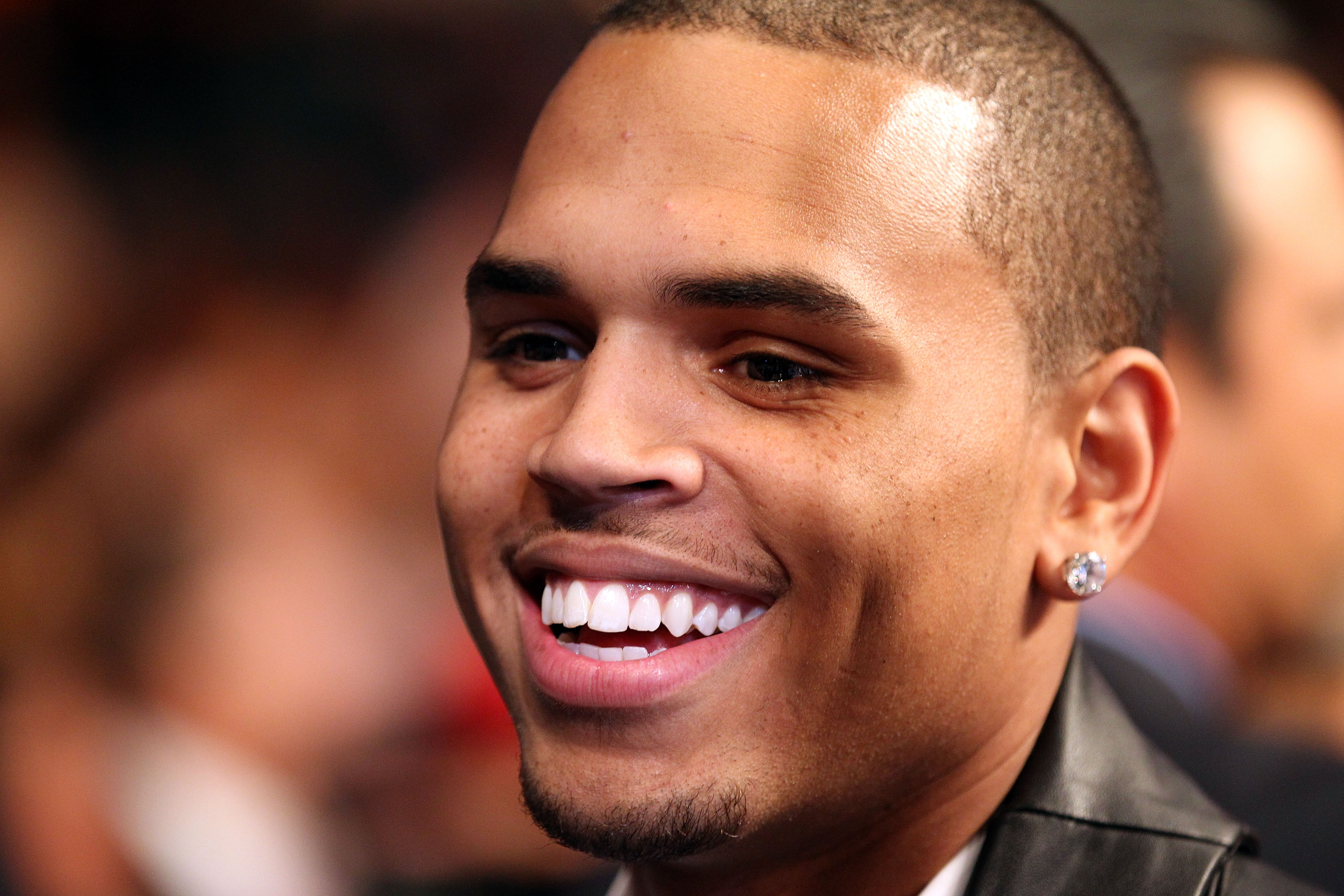 Chris Brown’s Baby Mama Received $20K Gift From Floyd Mayweather: Report