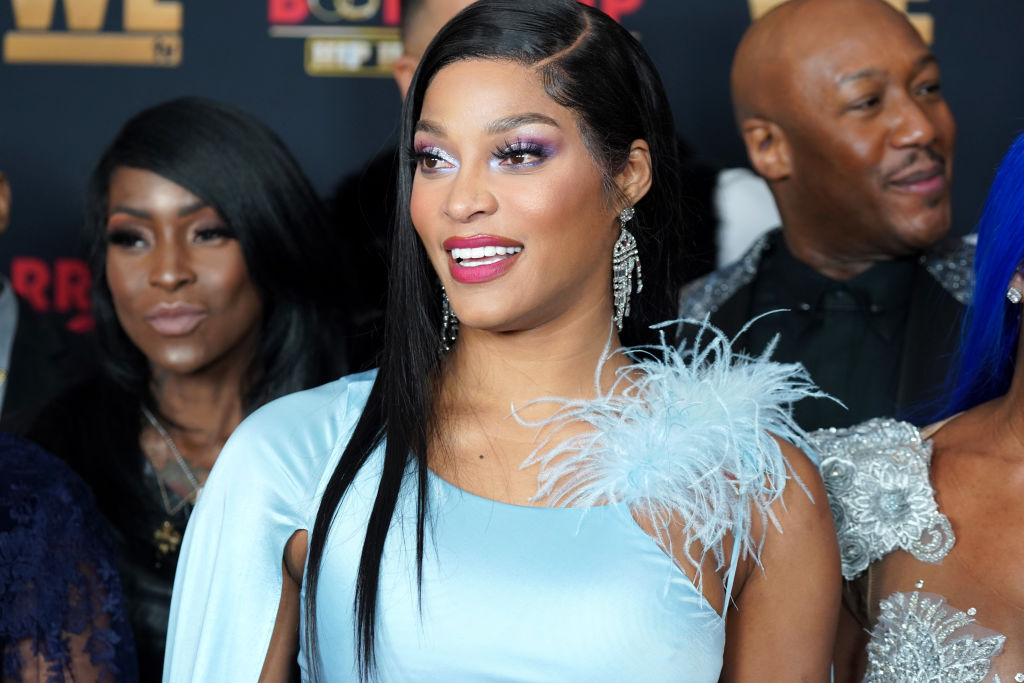 Joseline Hernandez Goes Fully Nude On Her Show Twitter Reacts 