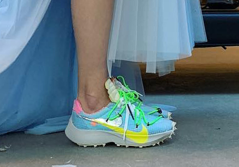 New Off-White x Nike Sneaker Surfaces At Paris Fashion Week