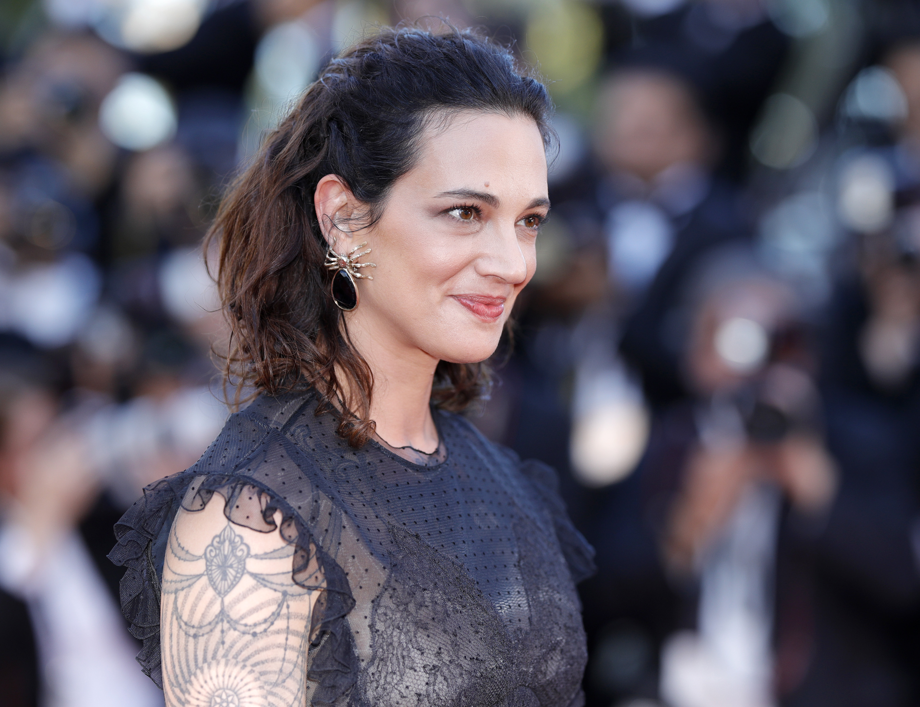 Asia Argento Allegedly Admits To Affair With Minor In Texts, Post-Sex ...