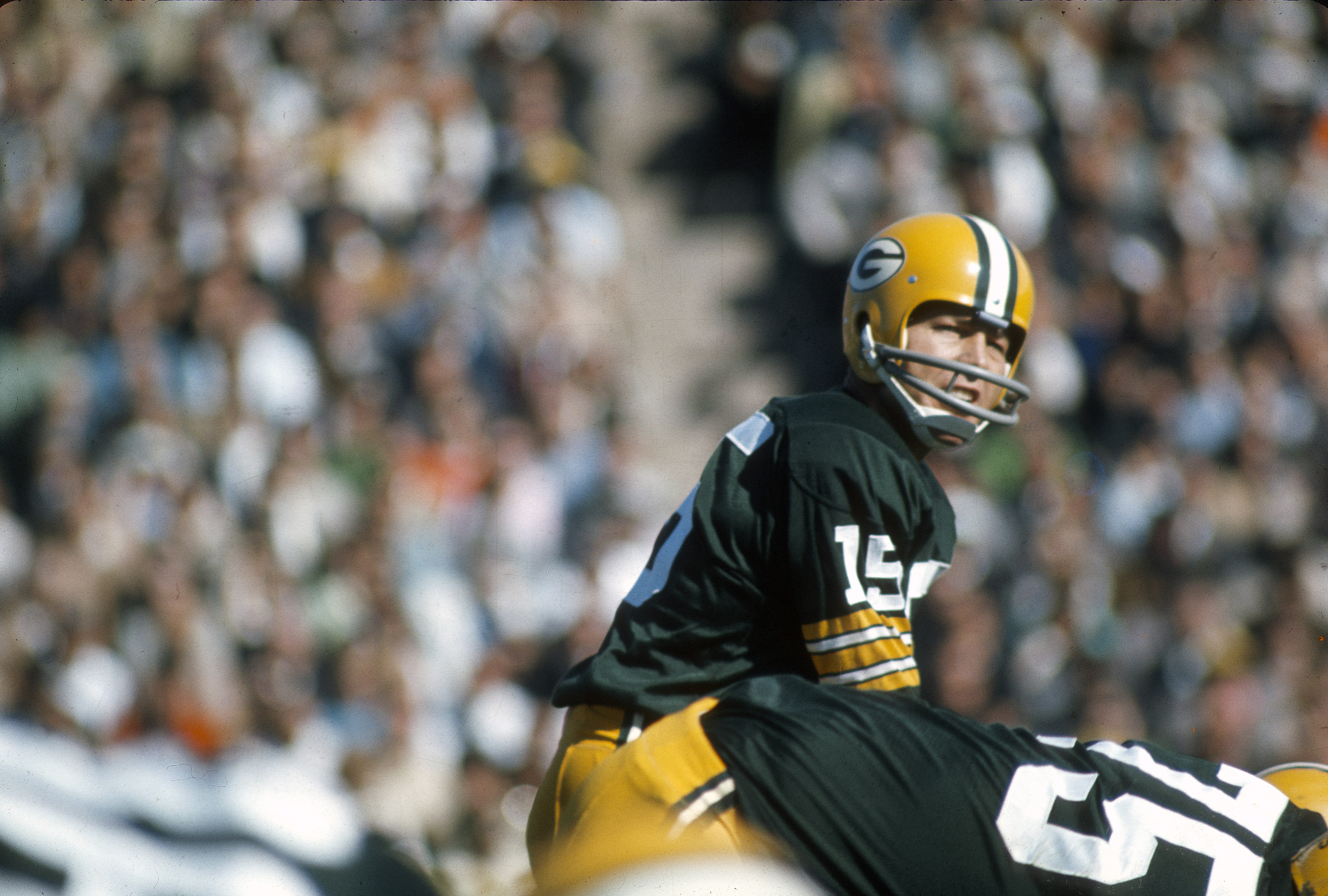 Packers legend Bart Starr dies at 85