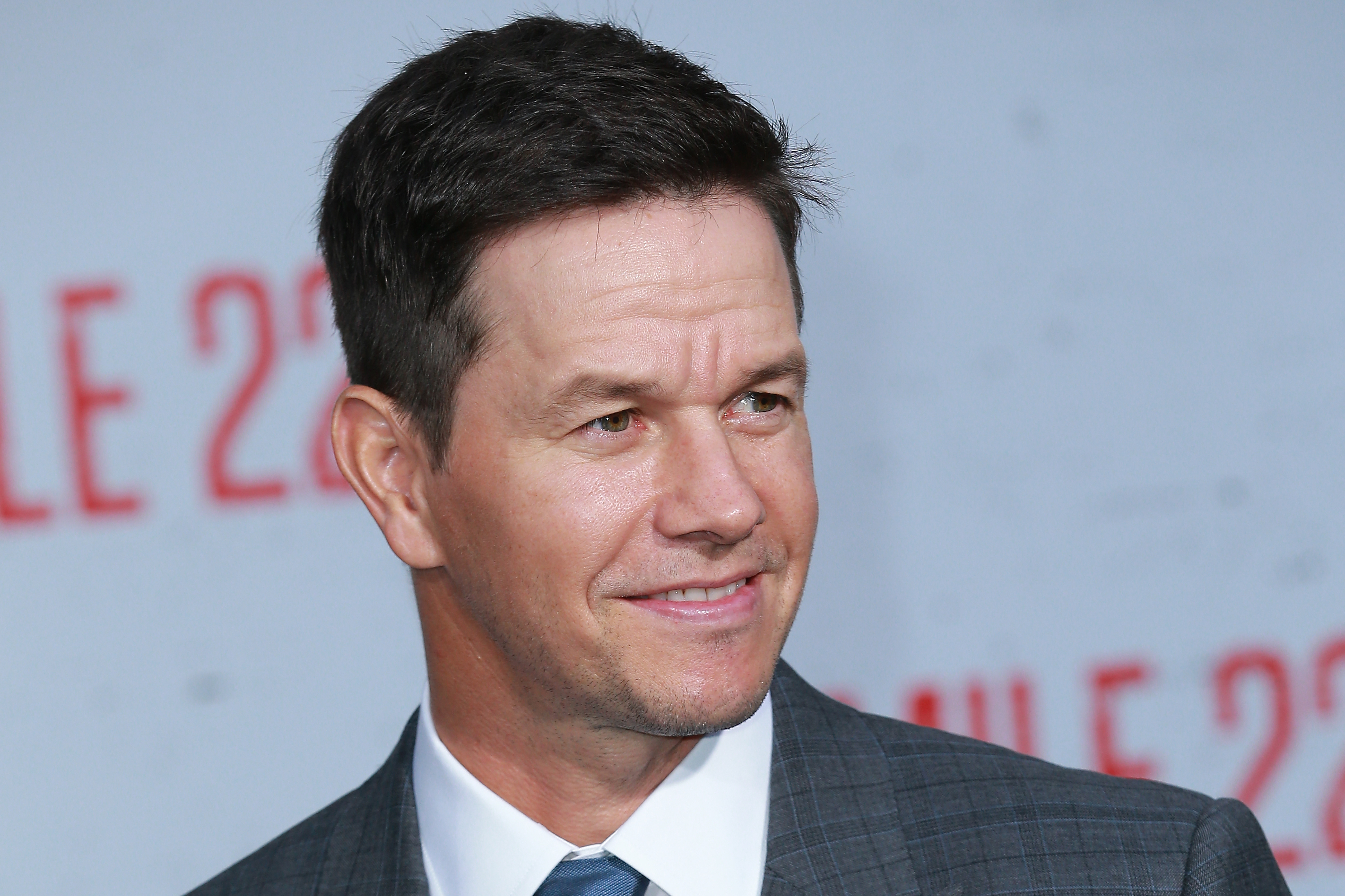 Mark Wahlberg Gets Equinox Gym To Open Early For Him To Workout