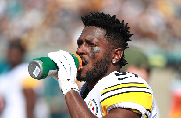 Pittsburgh Steelers' Antonio Brown photoshops himself in a San Francisco  49ers uniform on social media 