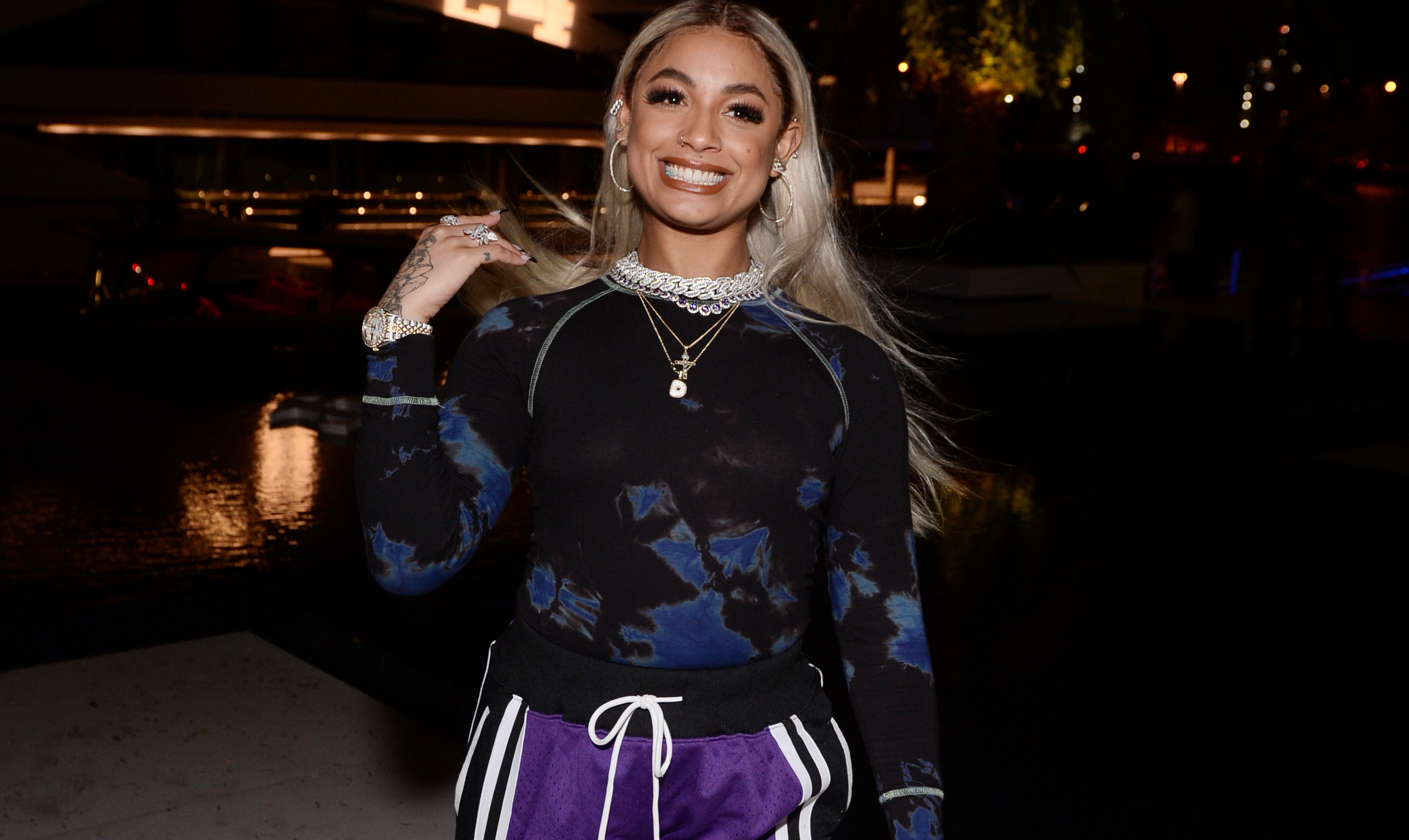 DaniLeigh Strips Down Entirely For Latest Pregnancy Photo
