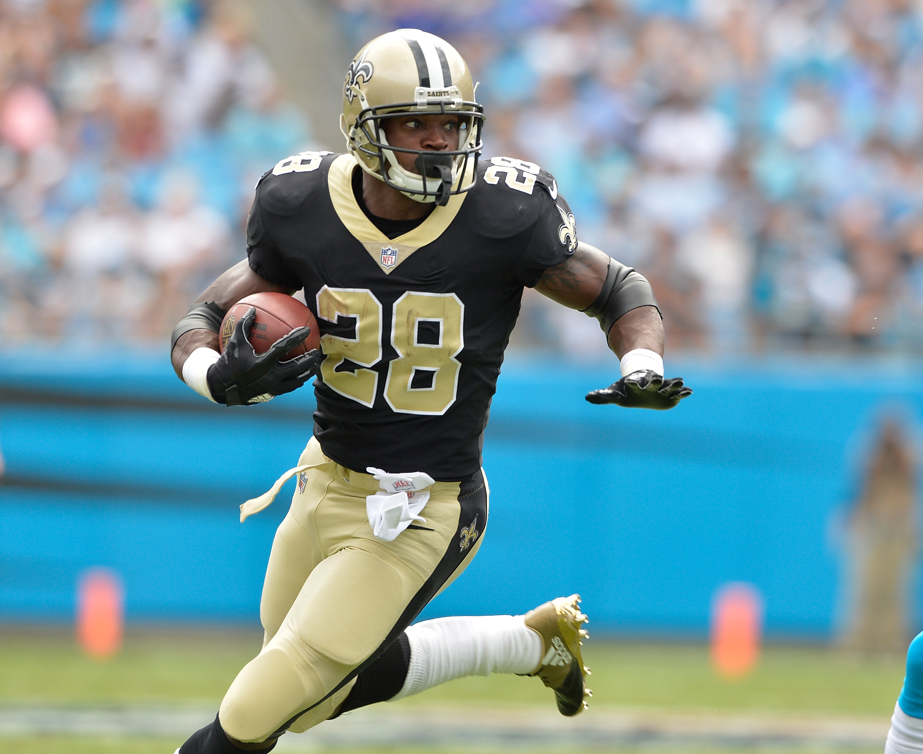 New Orleans Saints trade RB Adrian Peterson to Arizona Cardinals