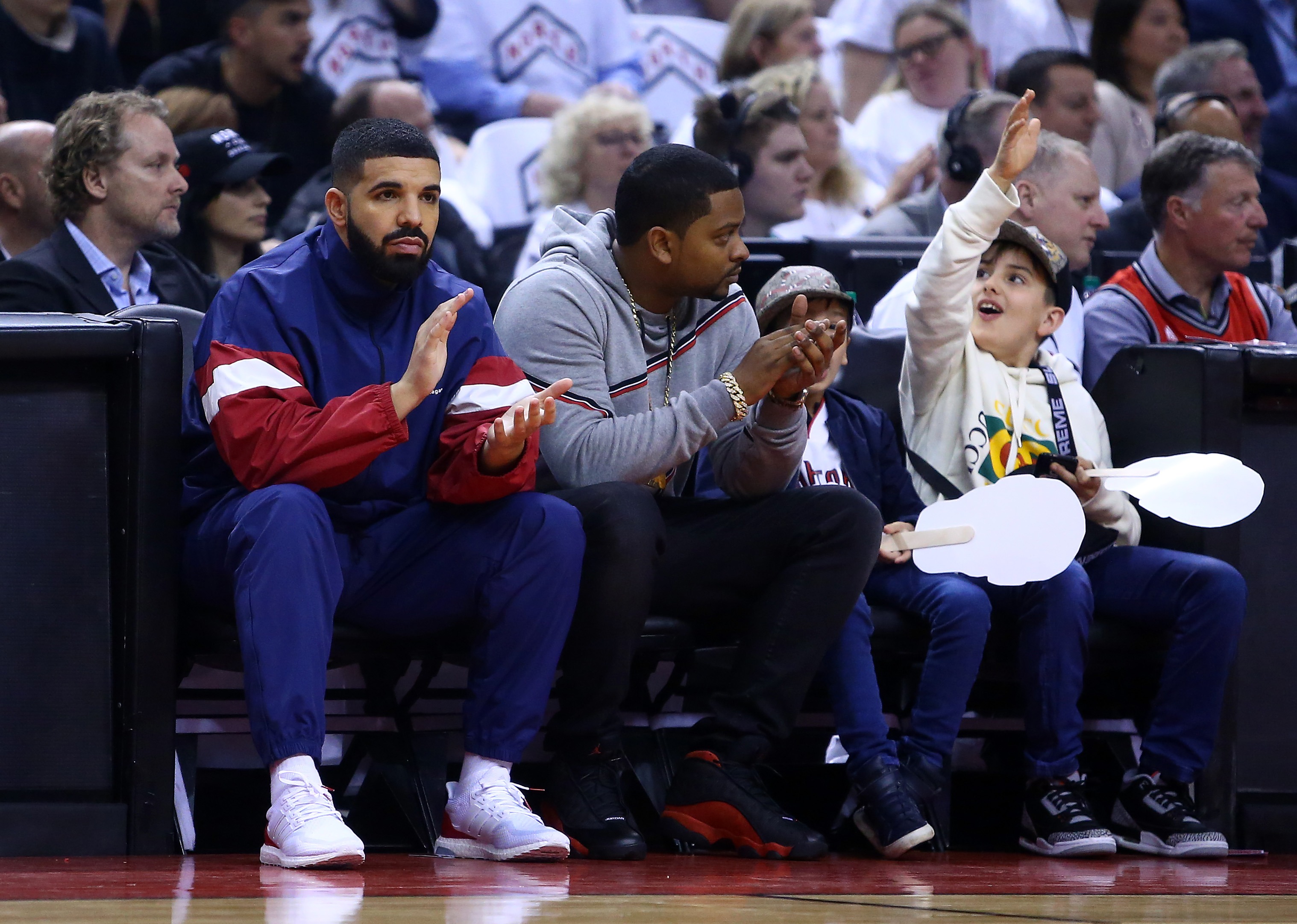 Drake seen at Lenox Mall in Atlanta : r/Atlanta