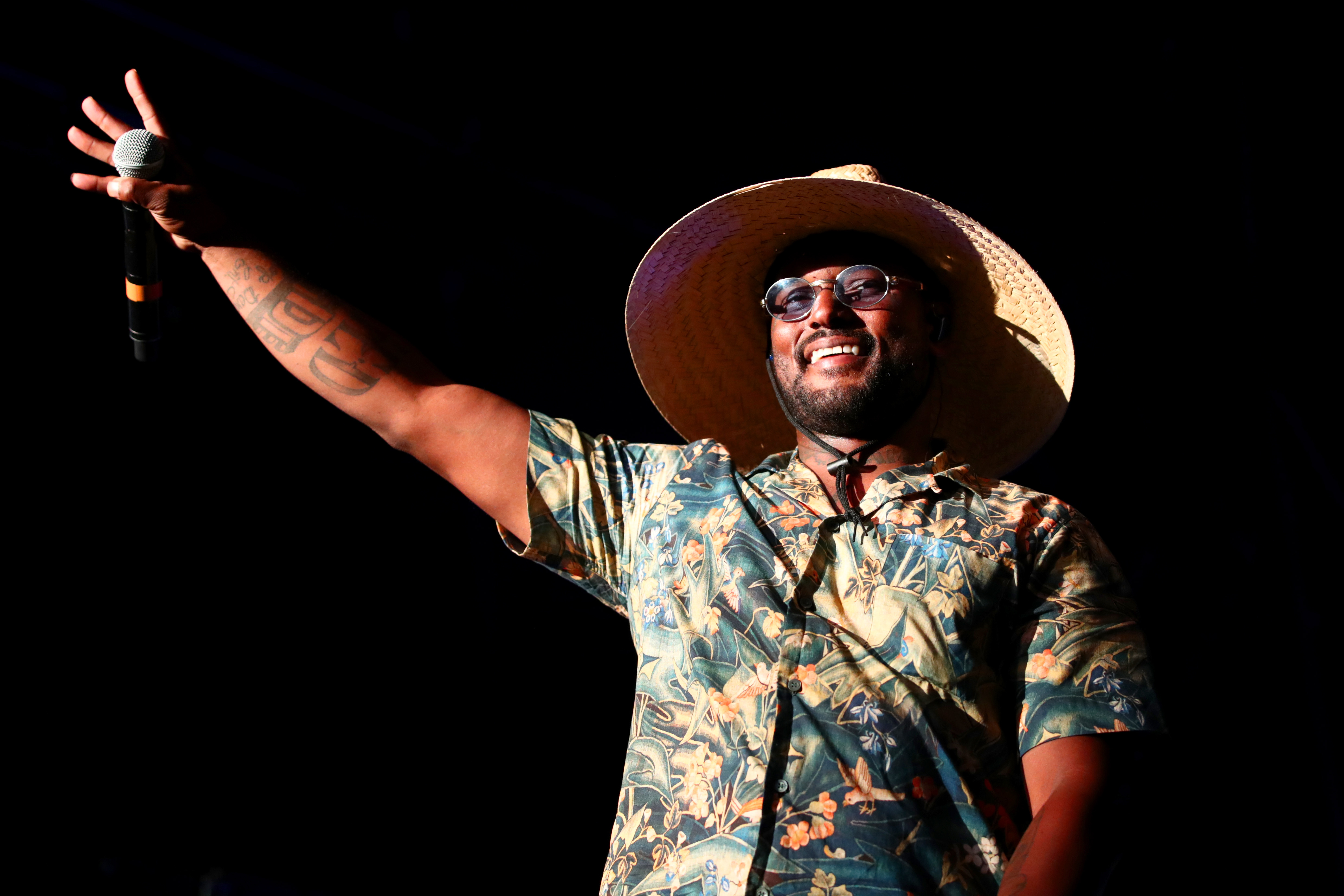 ScHoolboy Q Jokes That He Needs J. Cole To Tell Him About Fake Streams