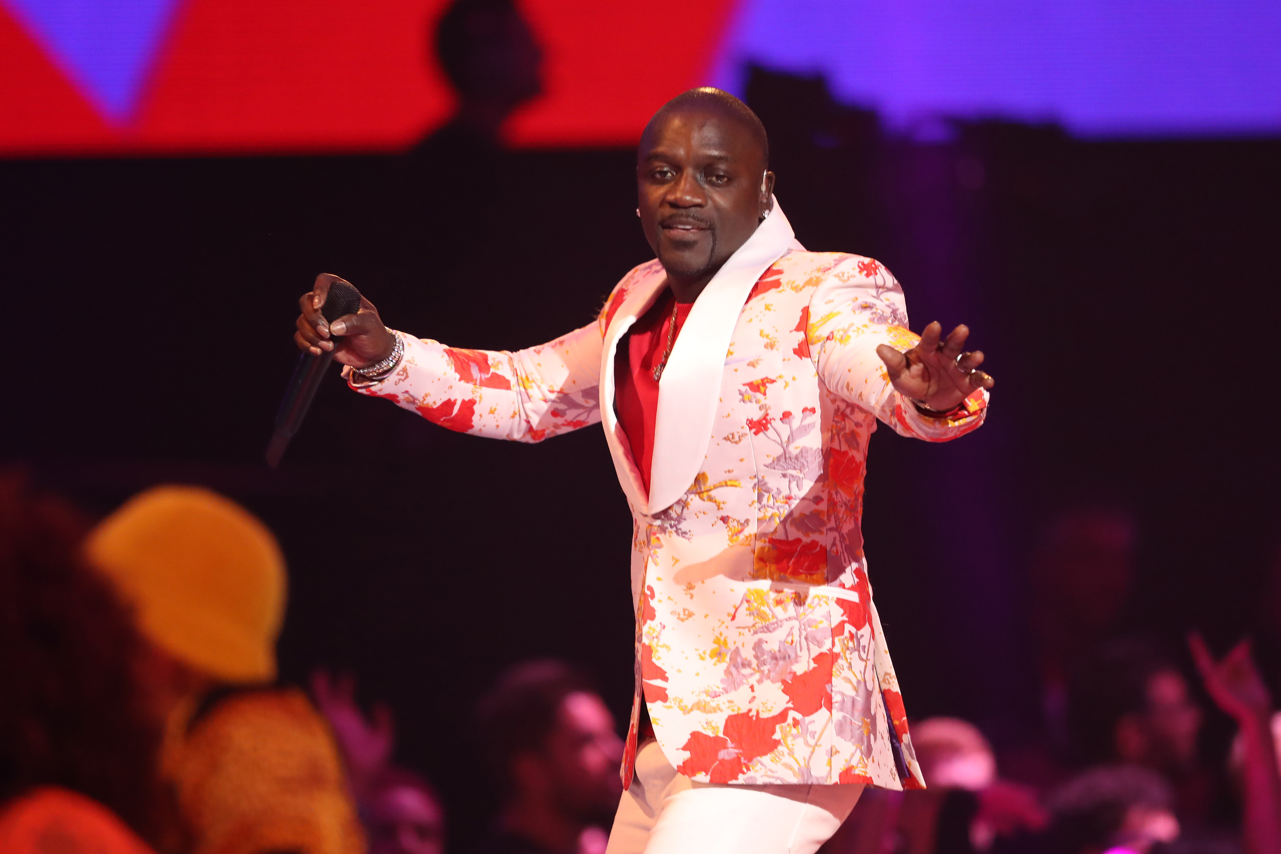 Akon Defends Kanye West Over Selling Yeezy Clothes In Trash Bags