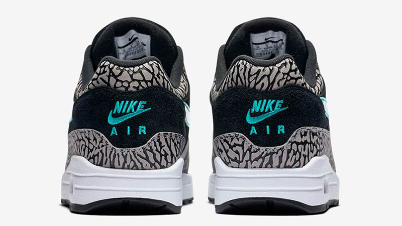 sb dunk elephant print