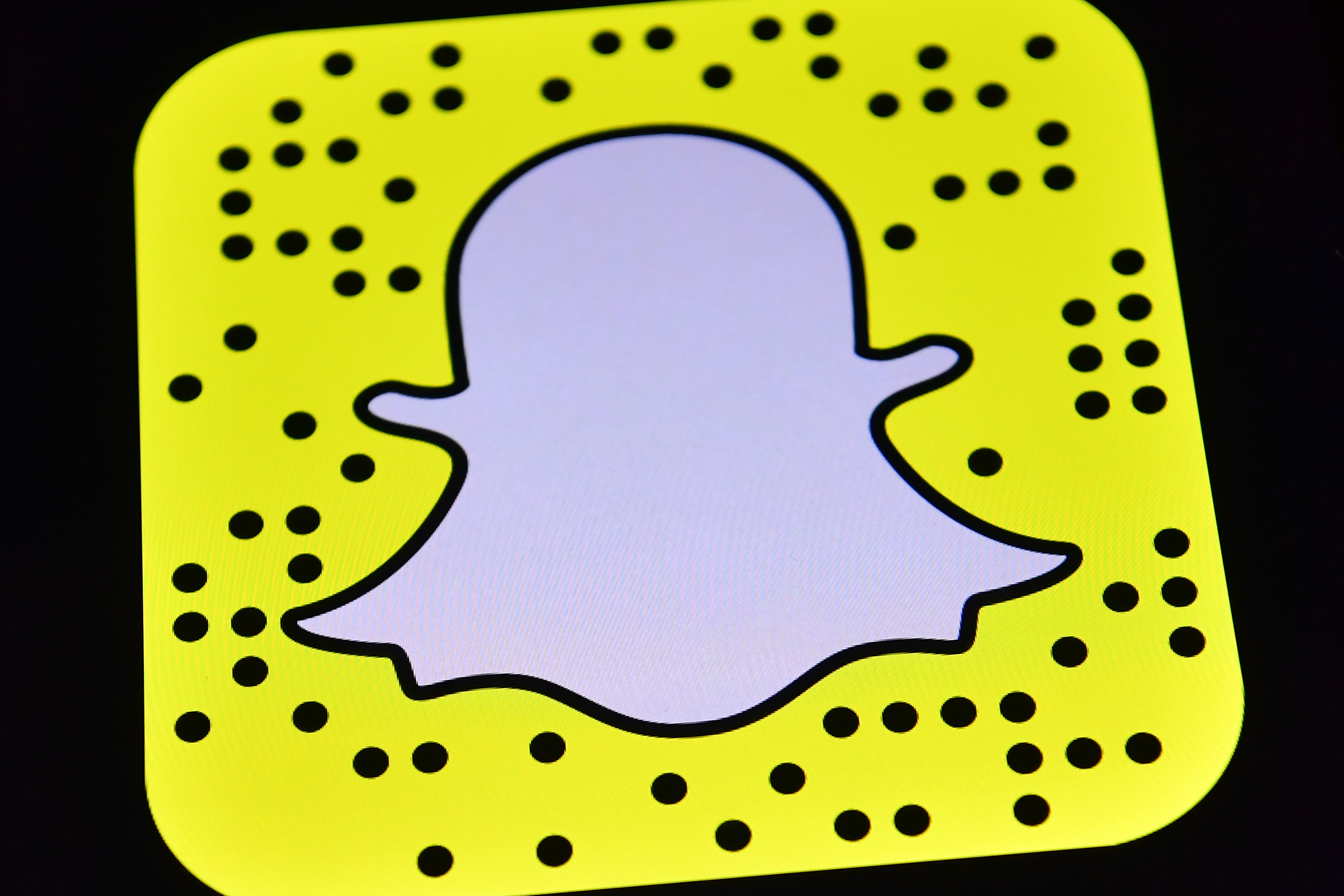 Snapchat Dysmorphia Sees Users Get Cosmetic Procedures To Match Selfies