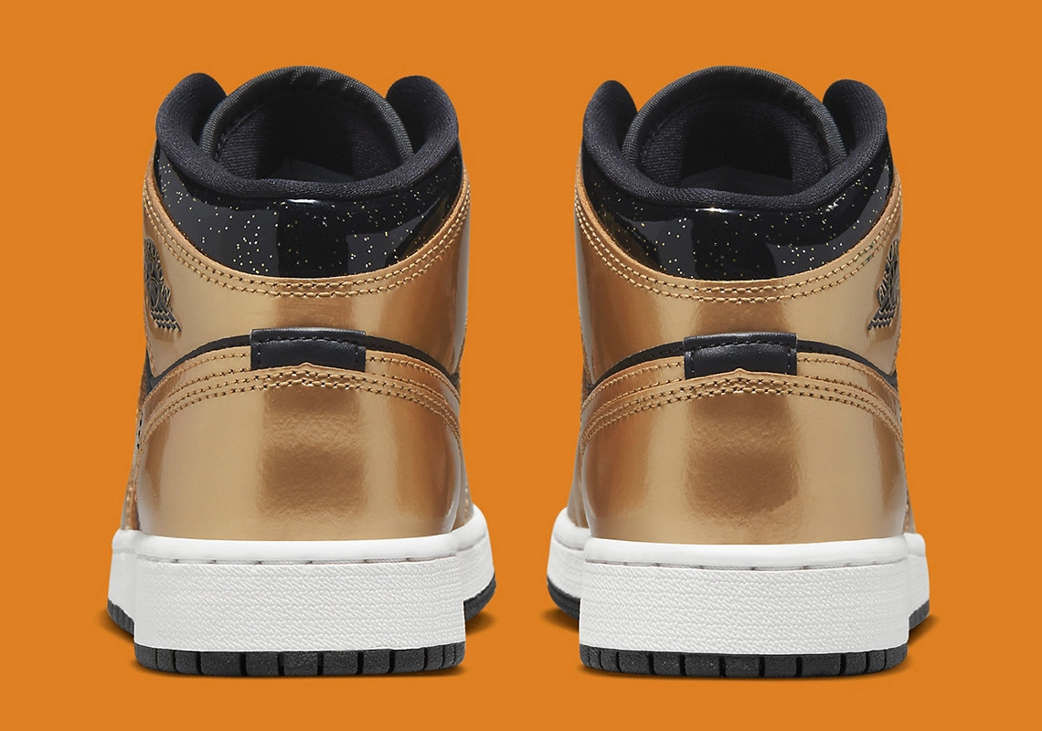 Jordan Brand has shared some new images of the - Metallic Gold