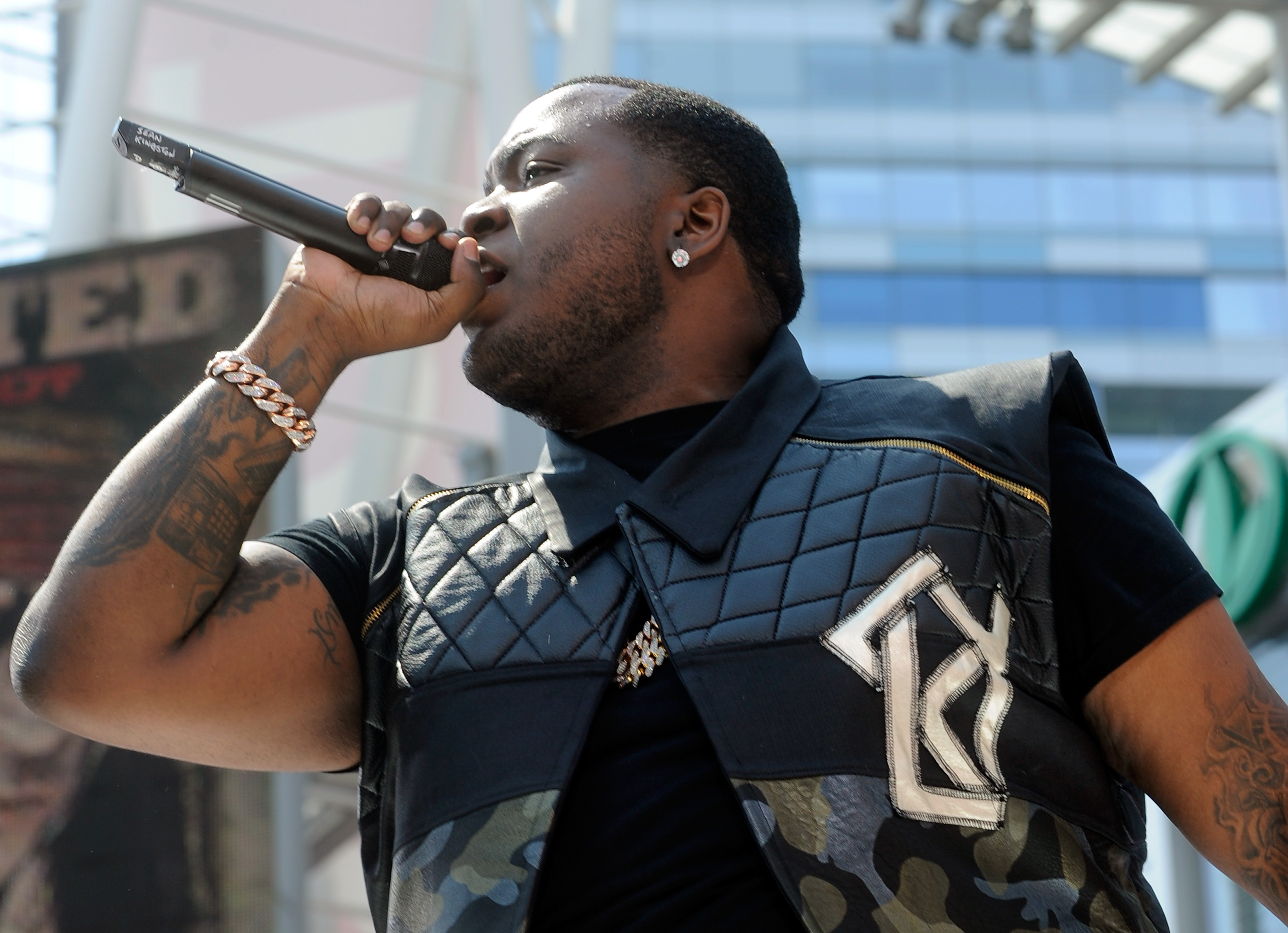 Sean Kingston Sues LA For Alleged Assault & Stolen Chain
