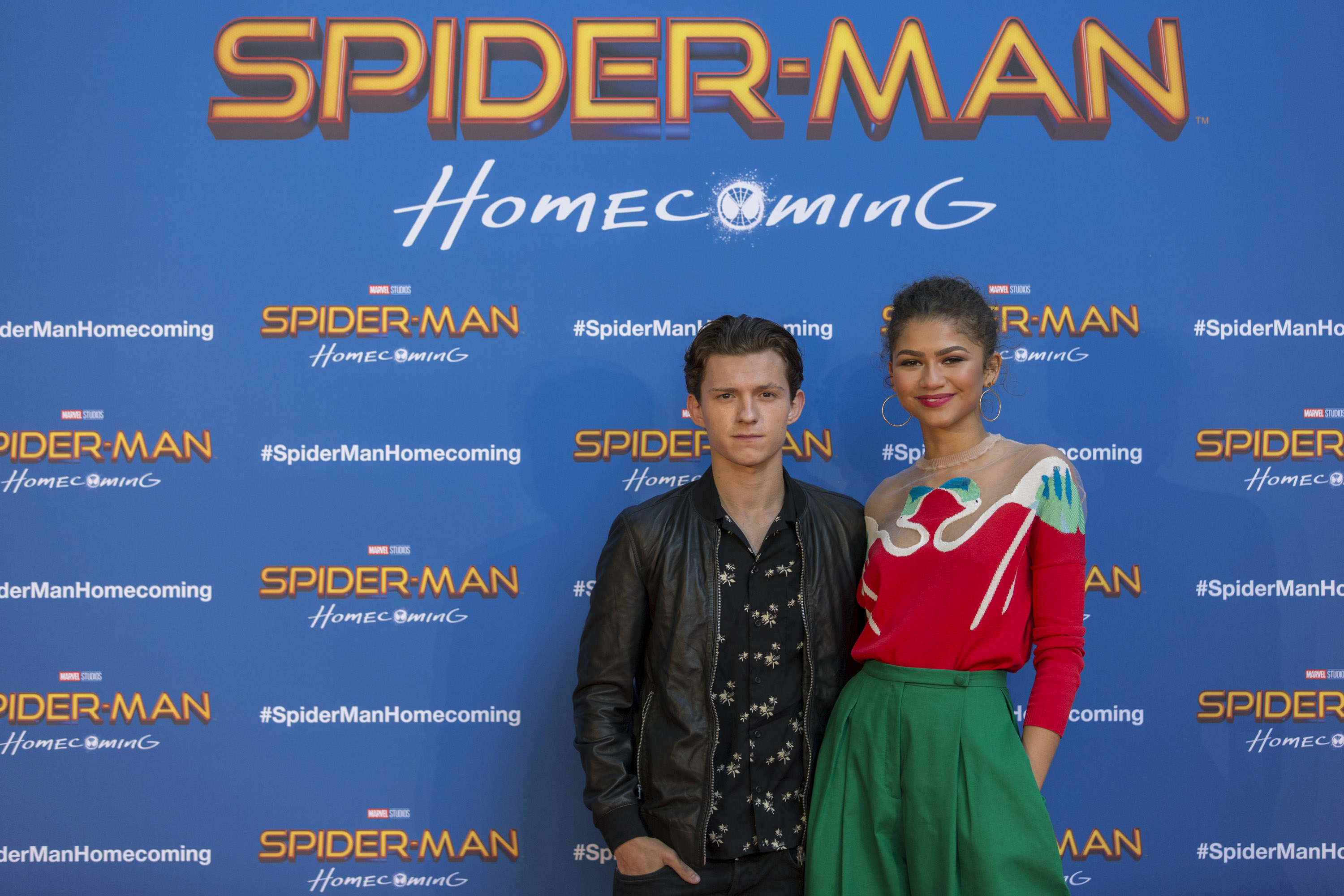 Zendaya & Tom Holland Spotted Passionately Kissing In A Car