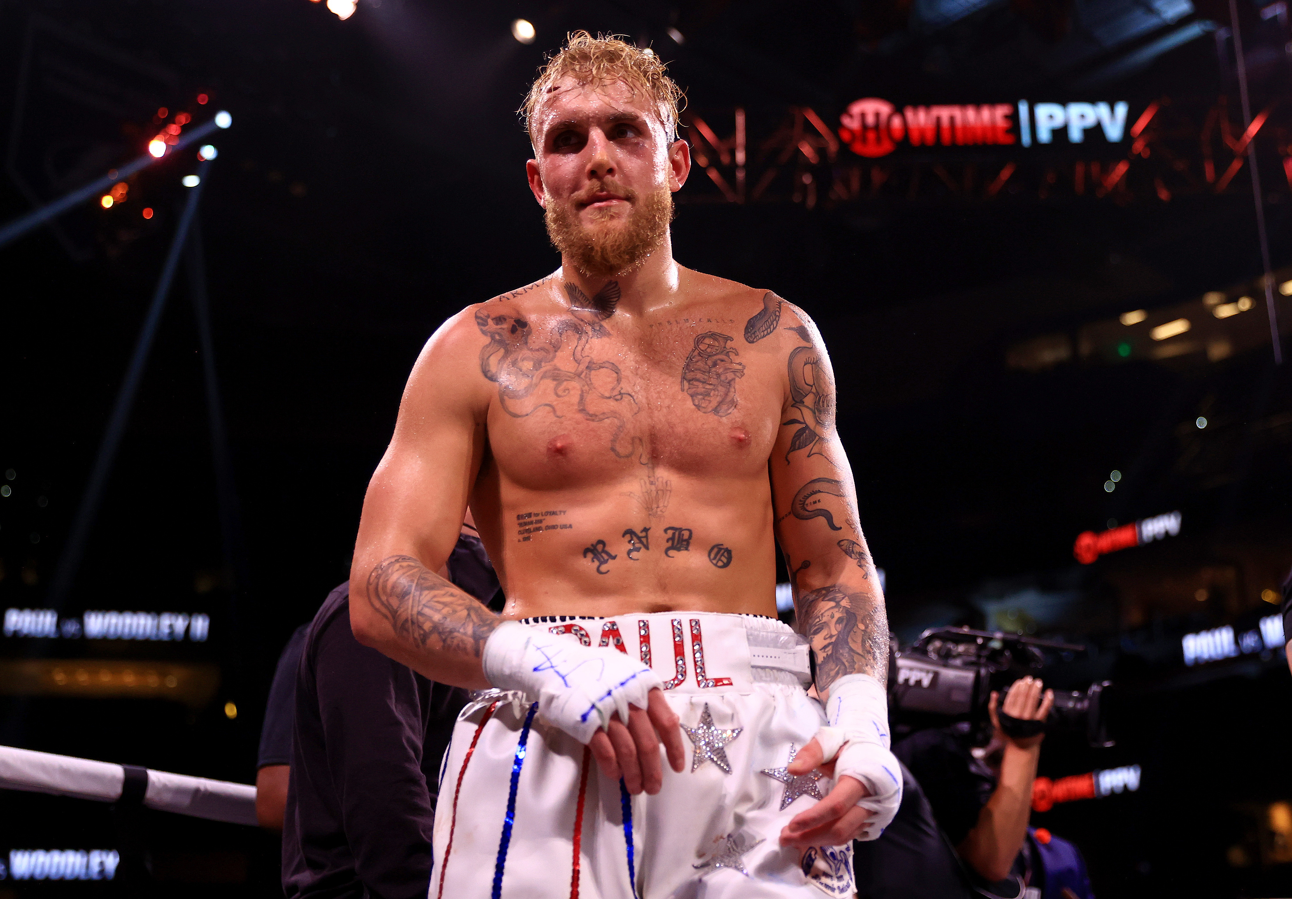 I Will Smith'd em' - Jake Paul 'knocks out' Houston Rockets mascot