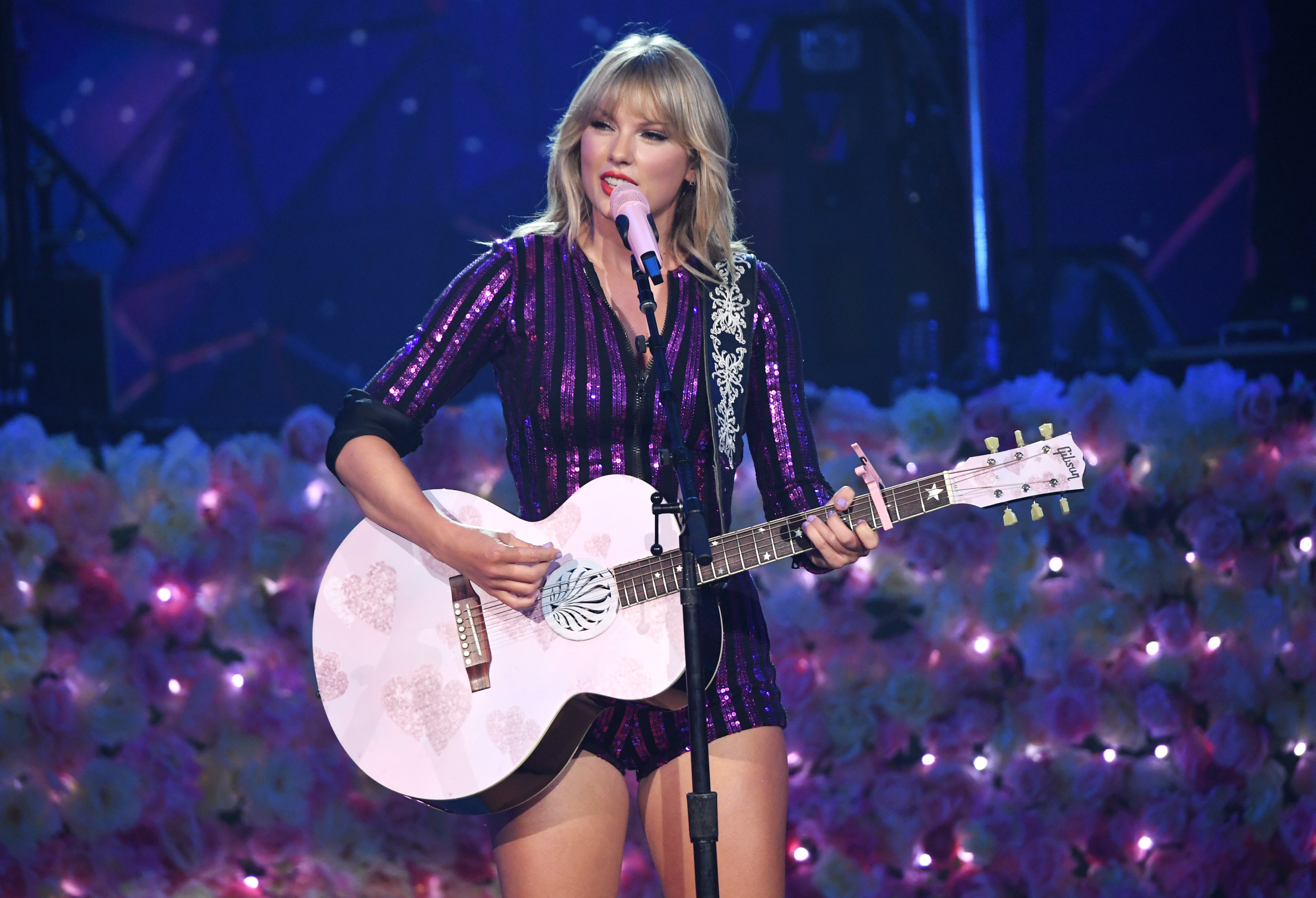 Taylor Swift Already Has A No. 1 Album After One Day In Sales