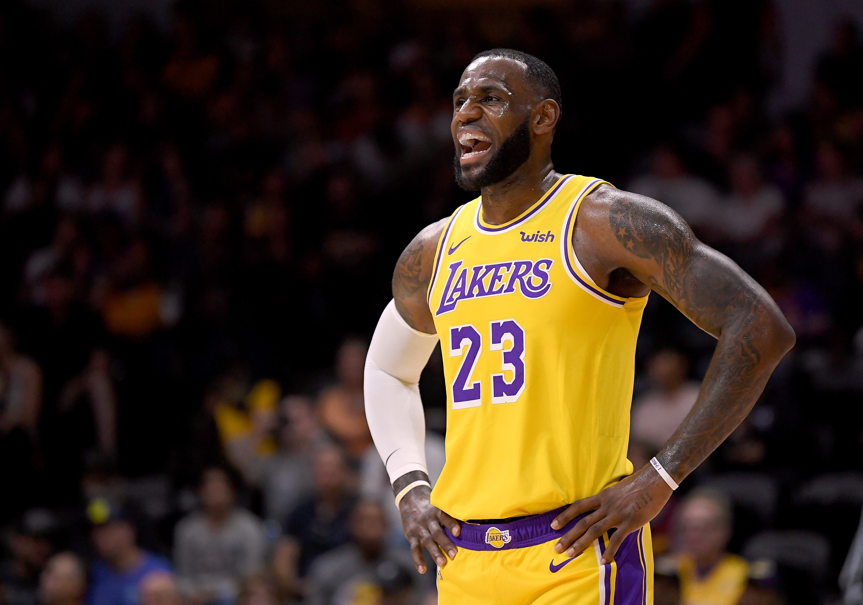LeBron James shows off Tune Squad jersey in 'Space Jam' sequel