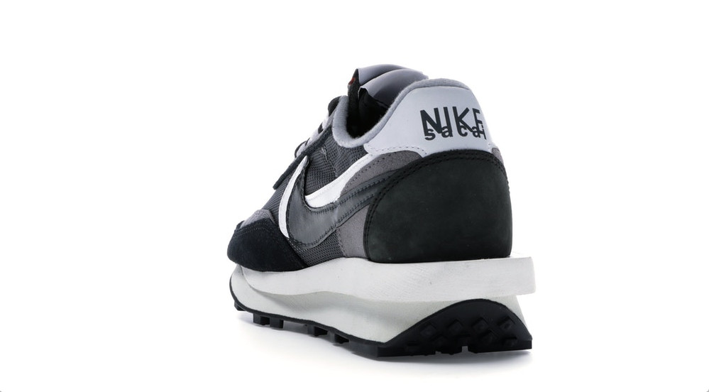 ldwaffle nike x sacai