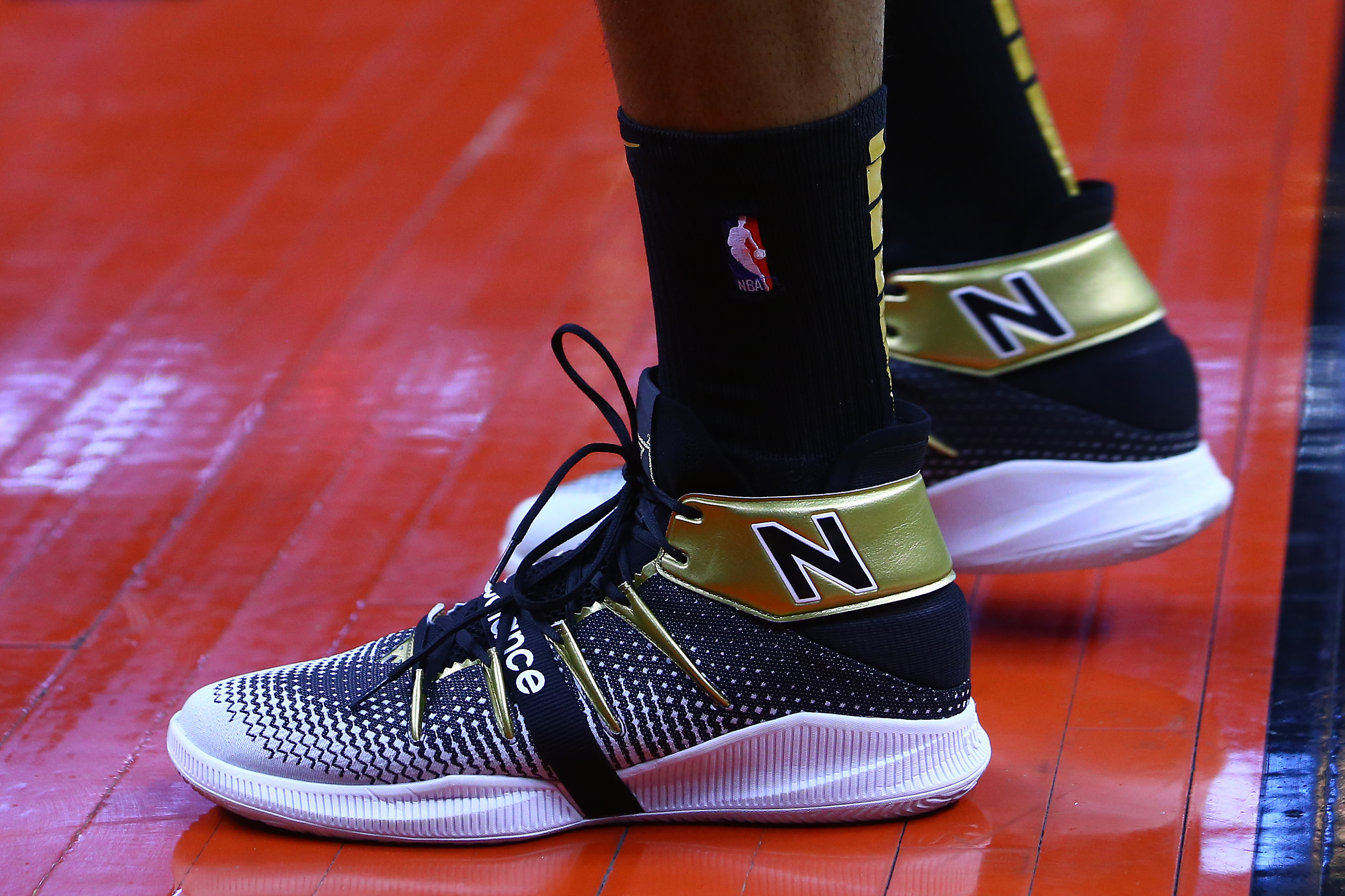 Kawhi Leonard's New Balance OMN1S Pays Homage To LA: First Look